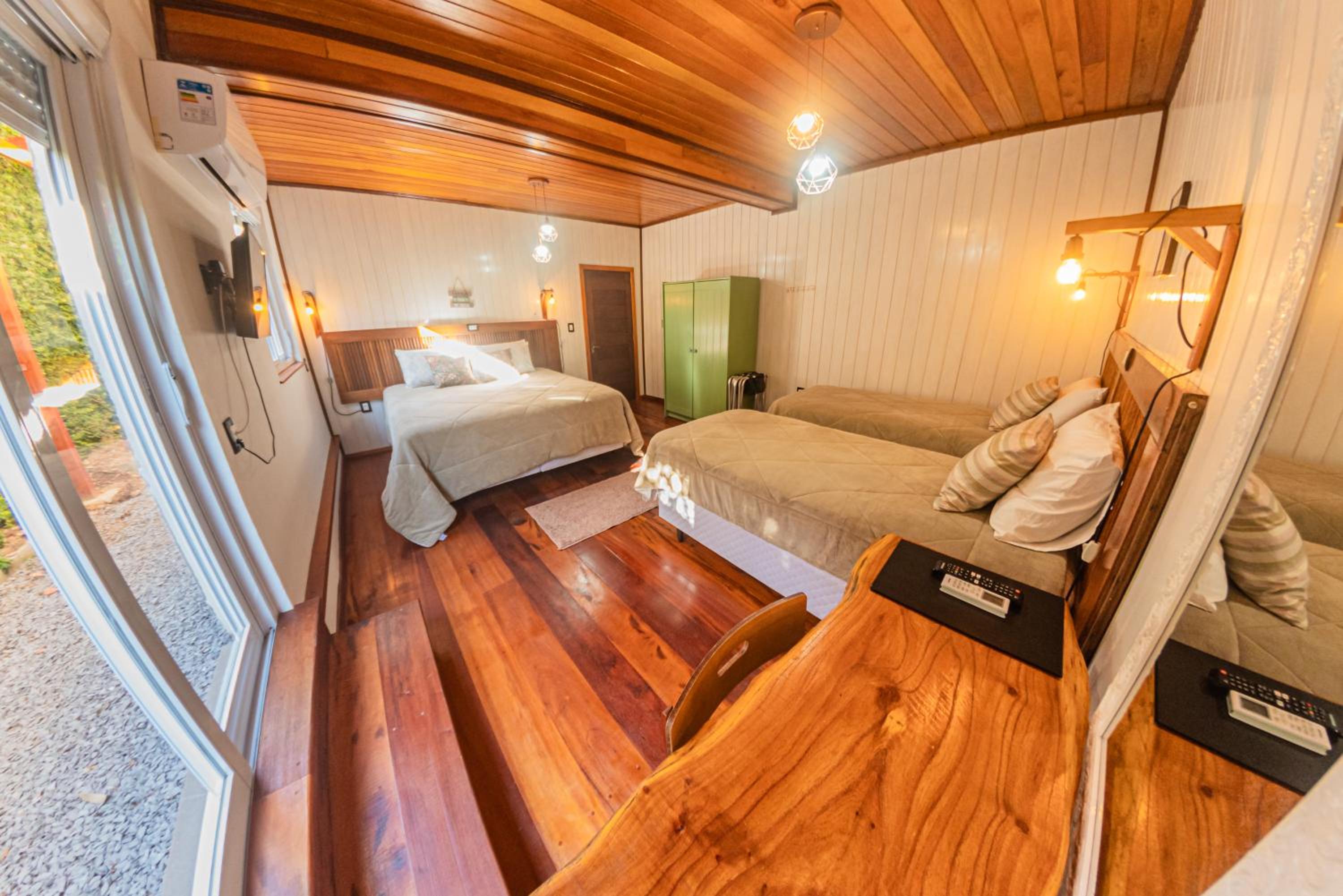 Quadruple Room with Balcony - Photo 1