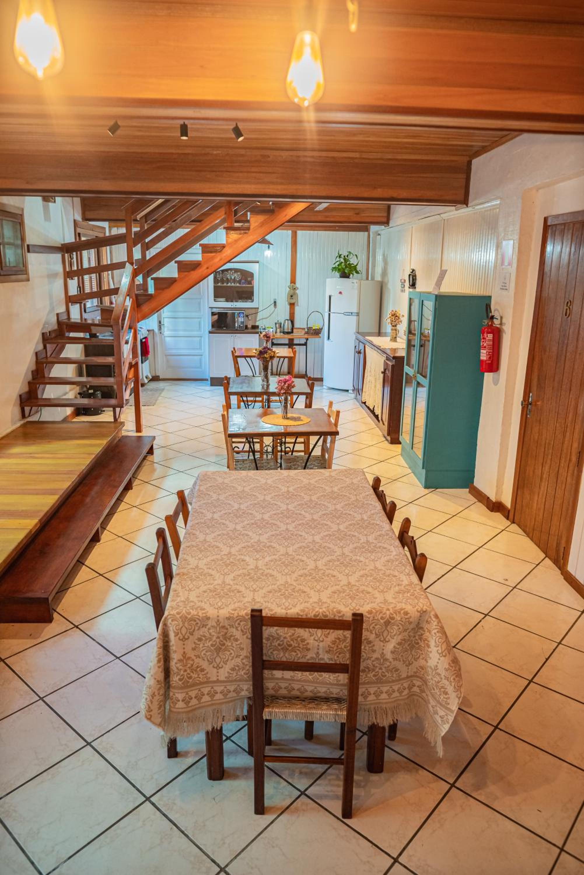 Queen Suite - Photo 23