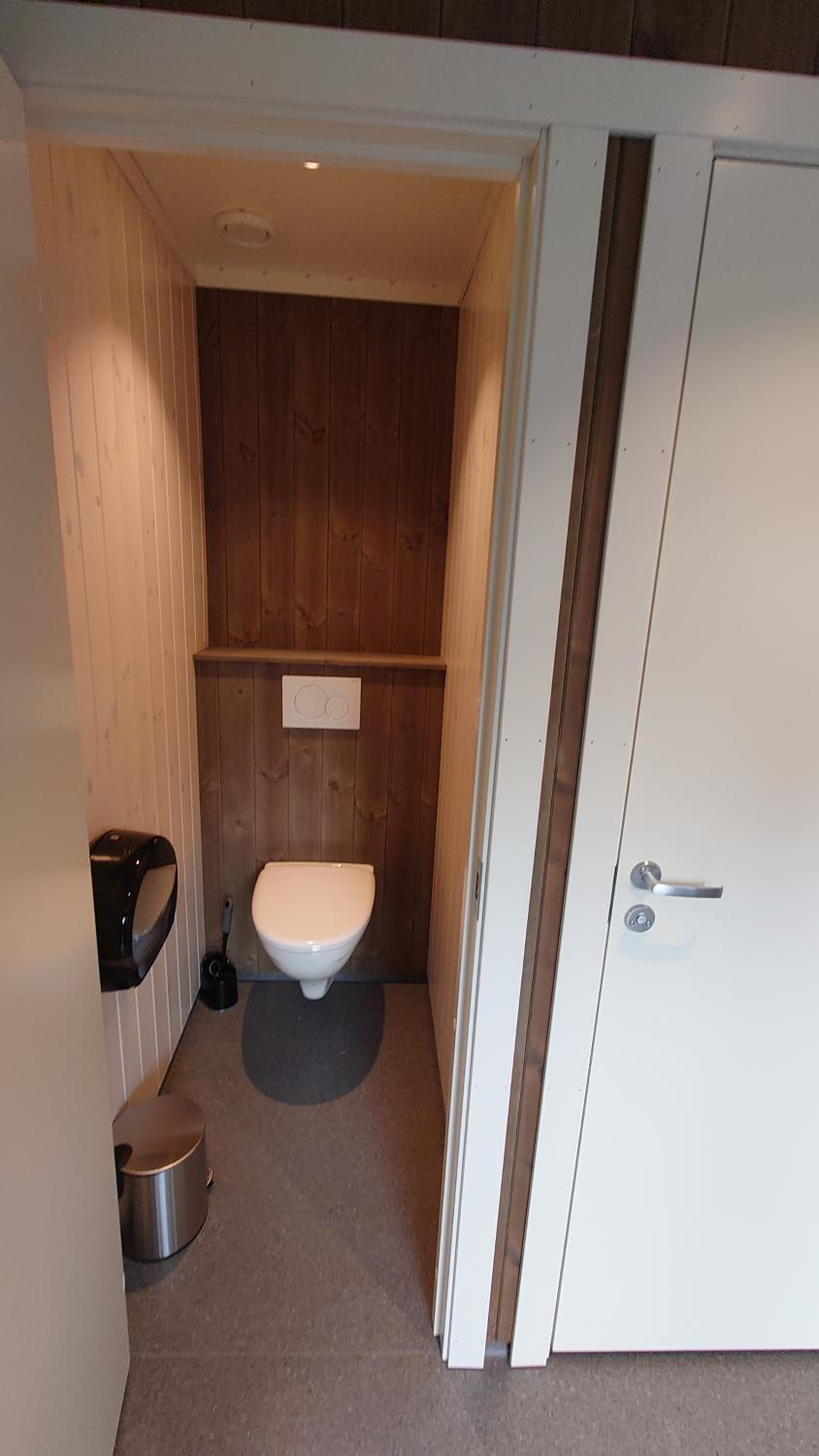 Twin Room with Shared Bathroom photo 2