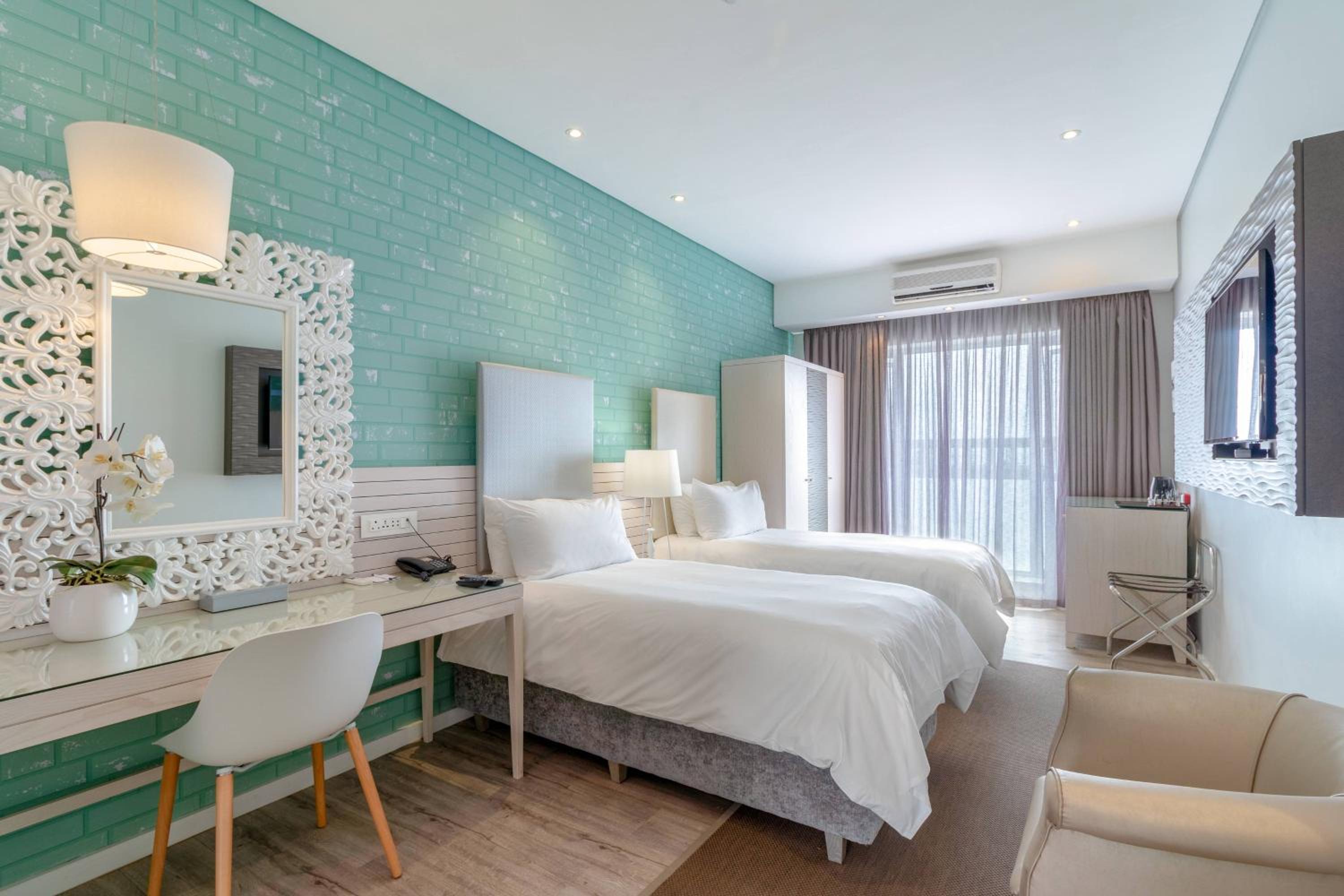 Standard room, 2 Single beds photo 2