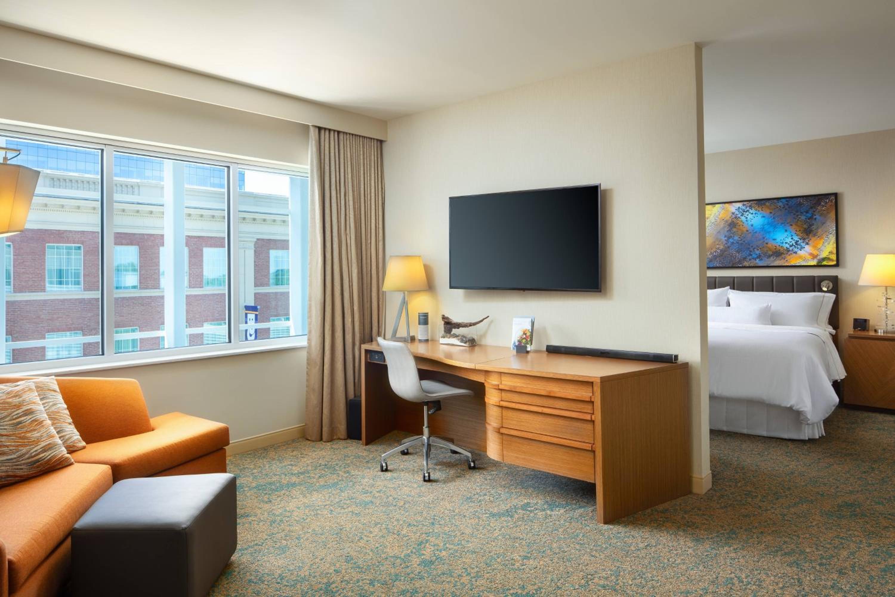 Junior King Suite