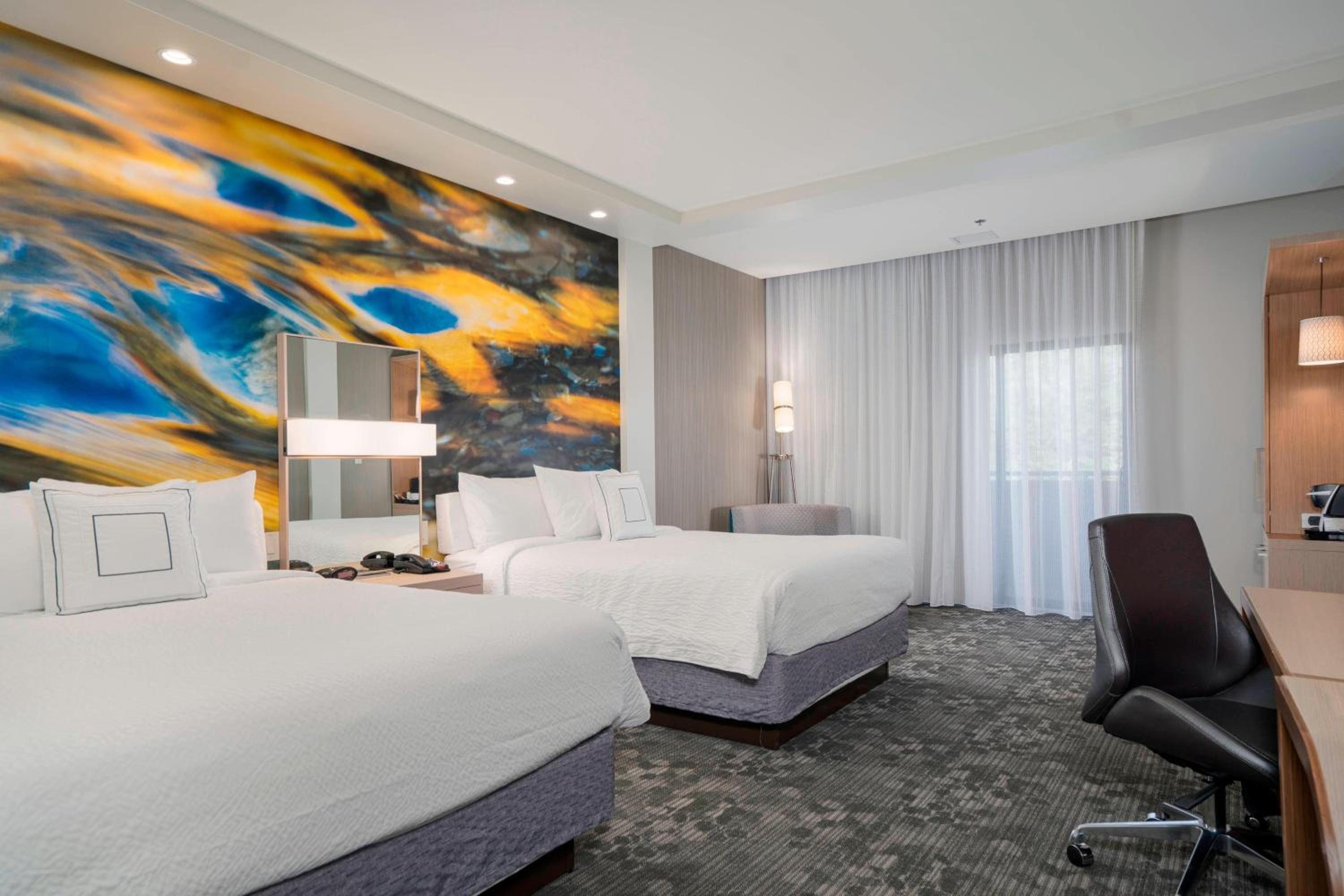 Queen Room with Two Queen Beds - Hearing Accessible