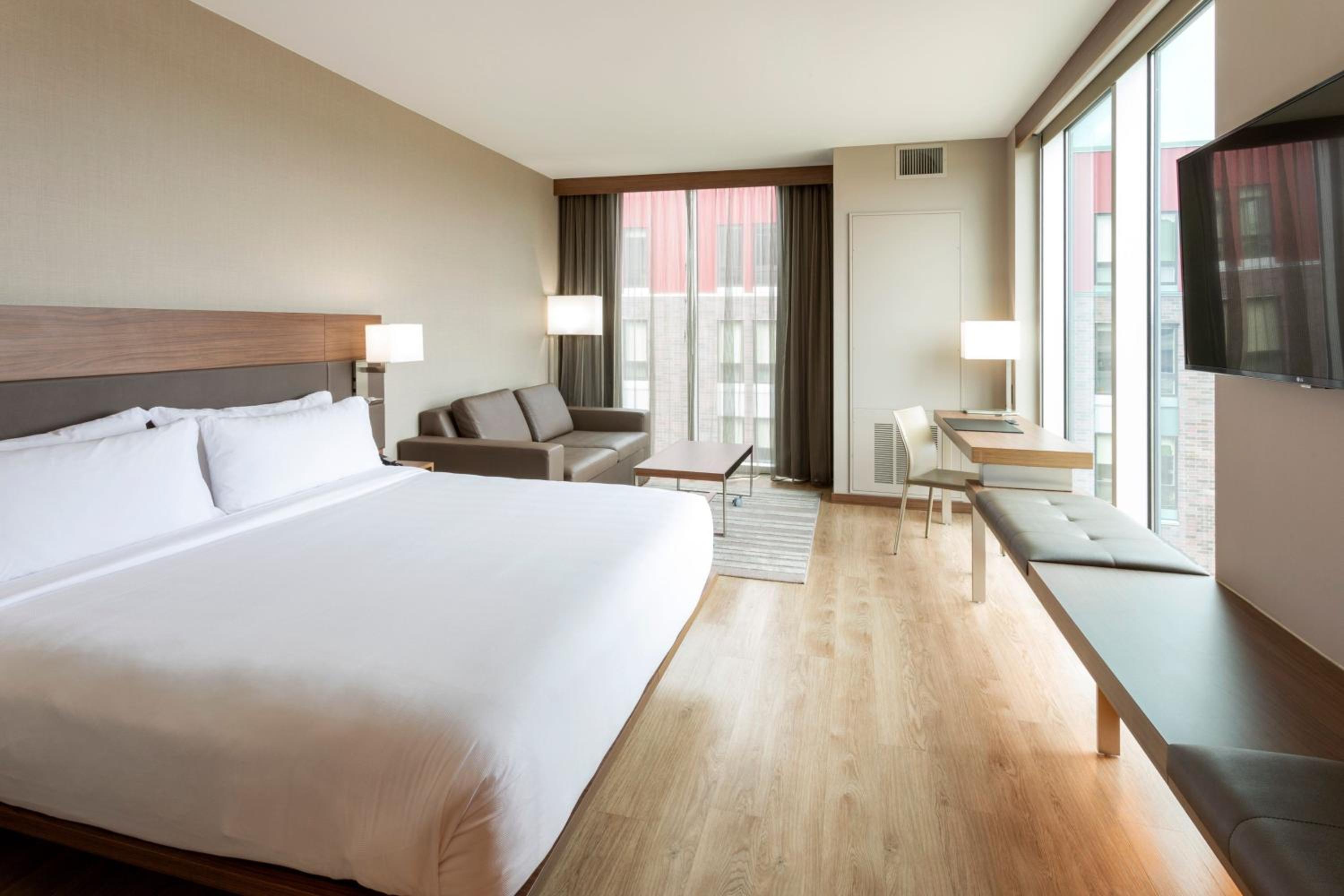 King Room with Sofa Bed and Limited View