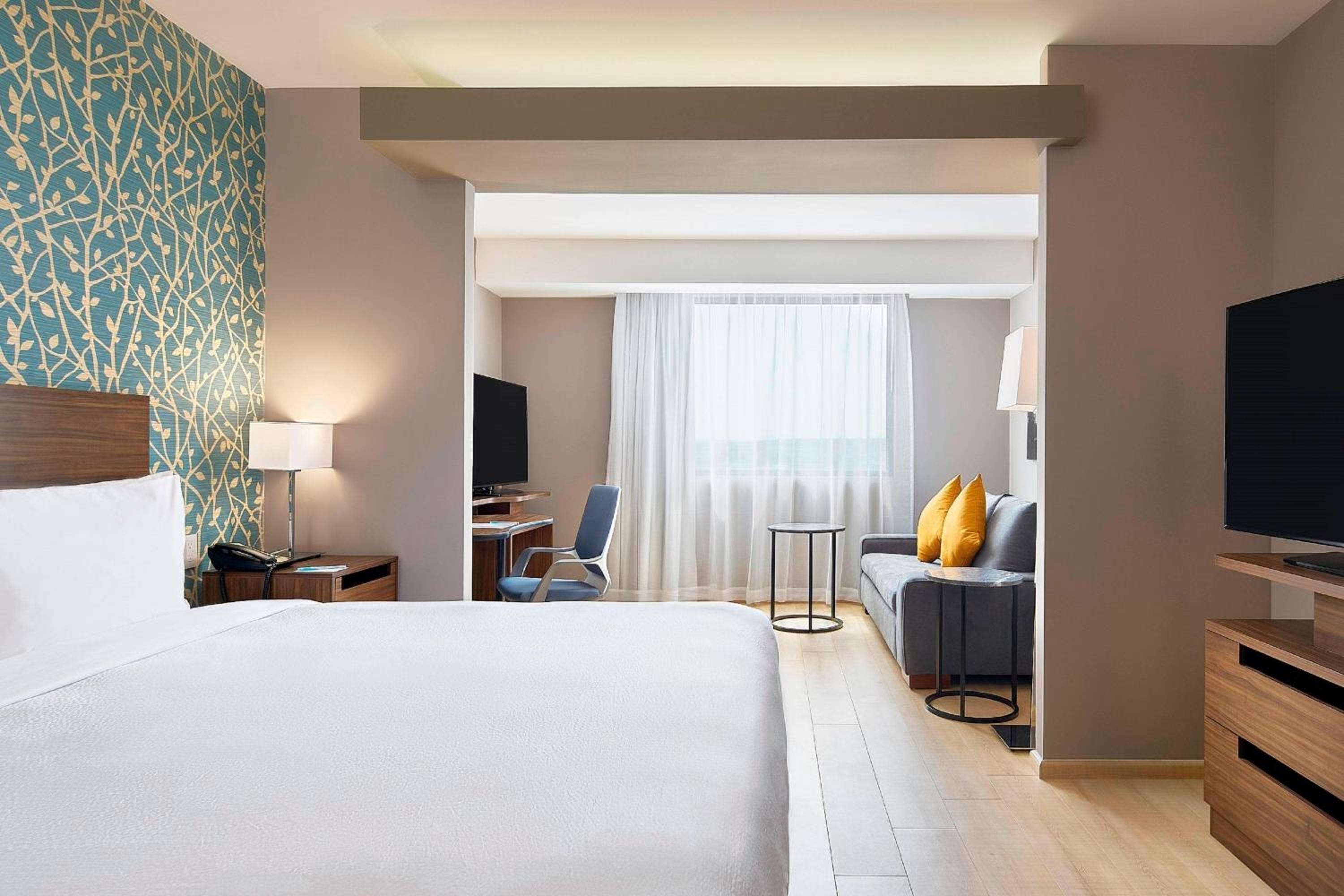 Executive King Suite photo 2