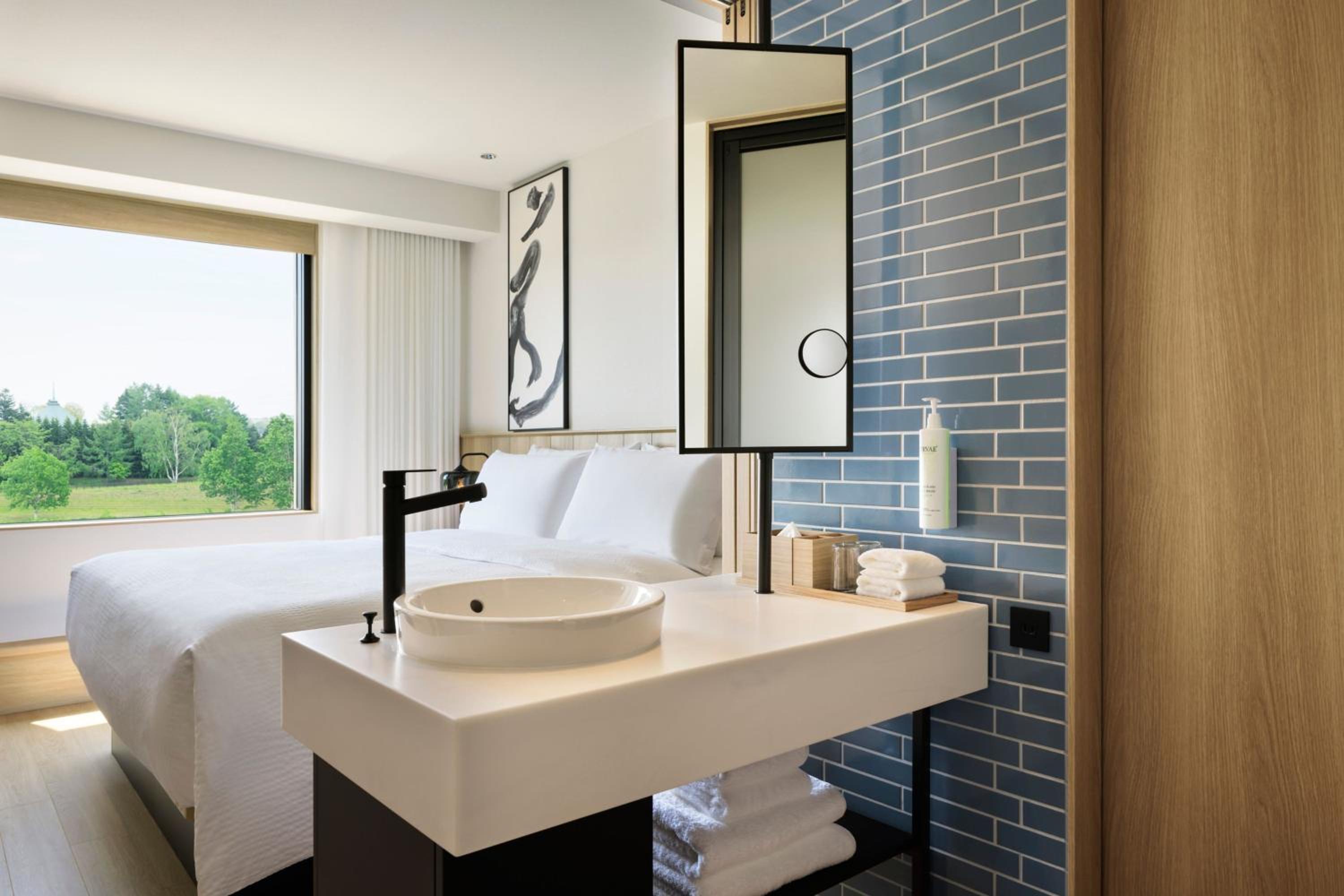 Standard Twin Room - Photo 3