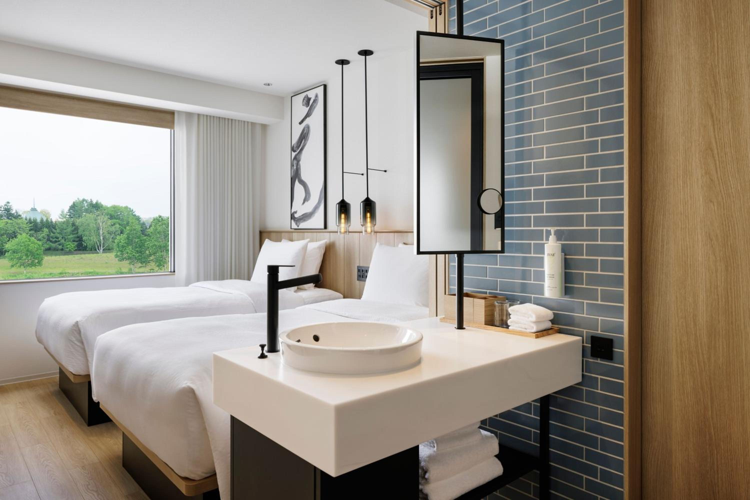 Standard Twin Room - Photo 2