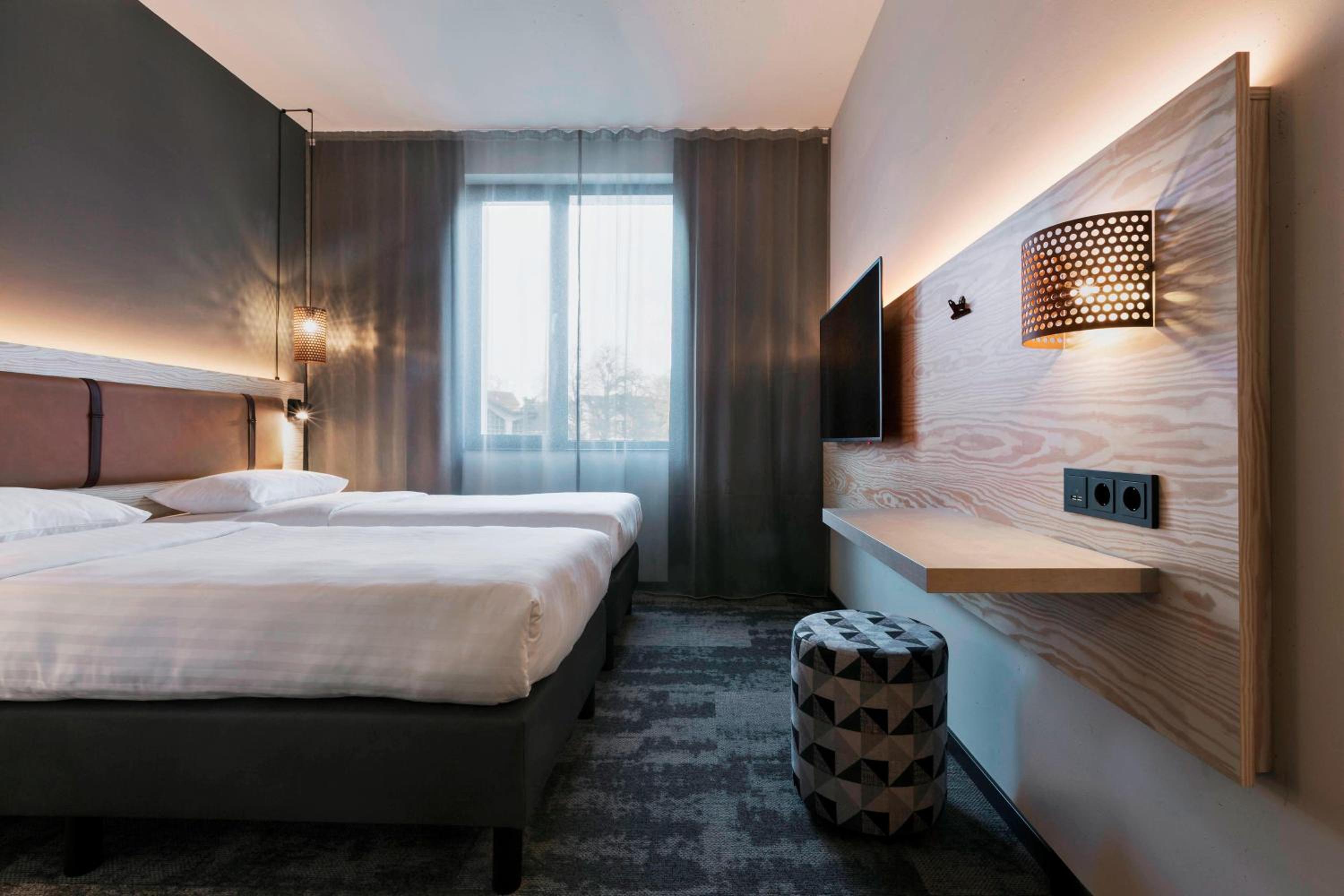 Moxy Twin Sleeper