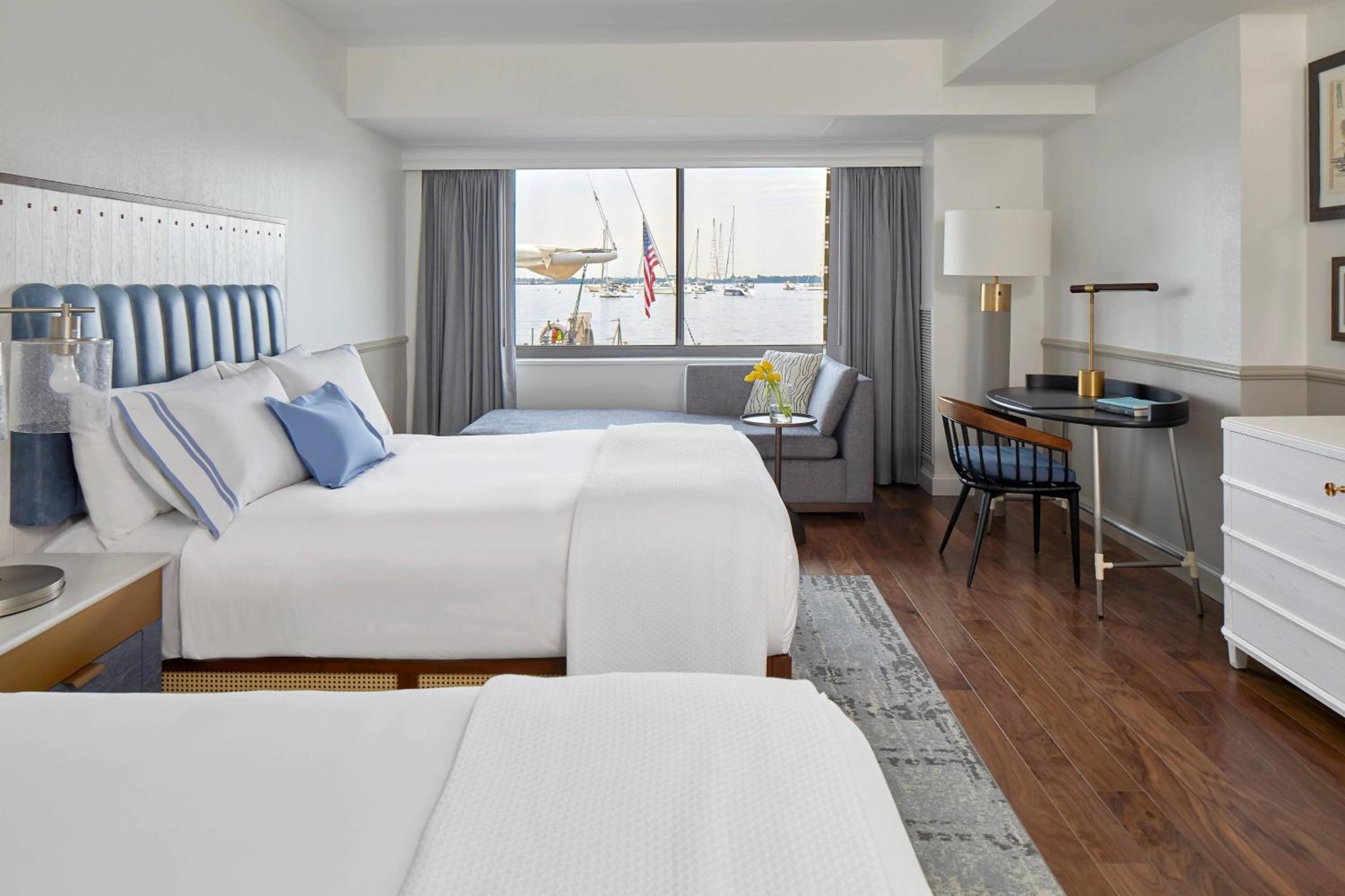 Queen Room with Two Queen Beds - Hearing Accessible - Photo 3