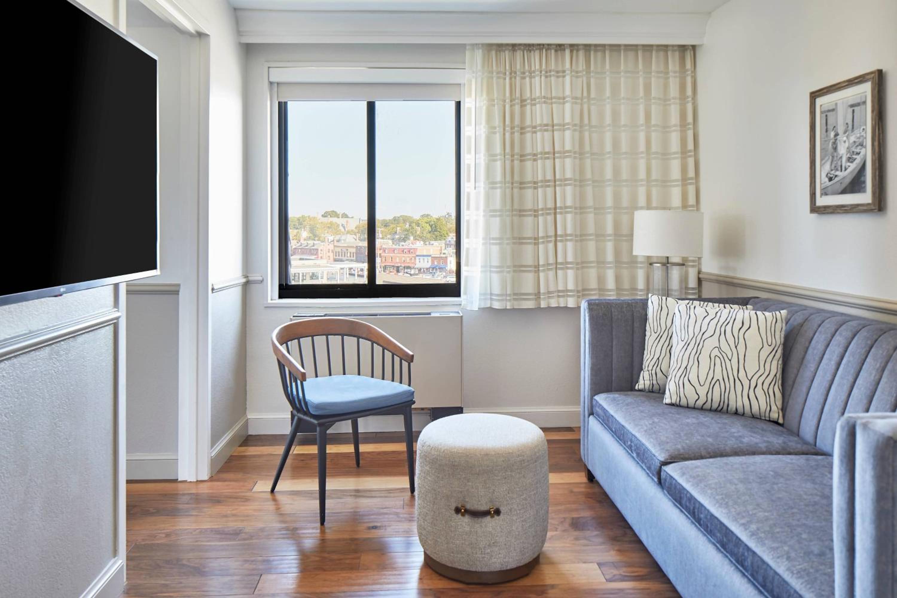 King Room - Hearing Accessible - Photo 18