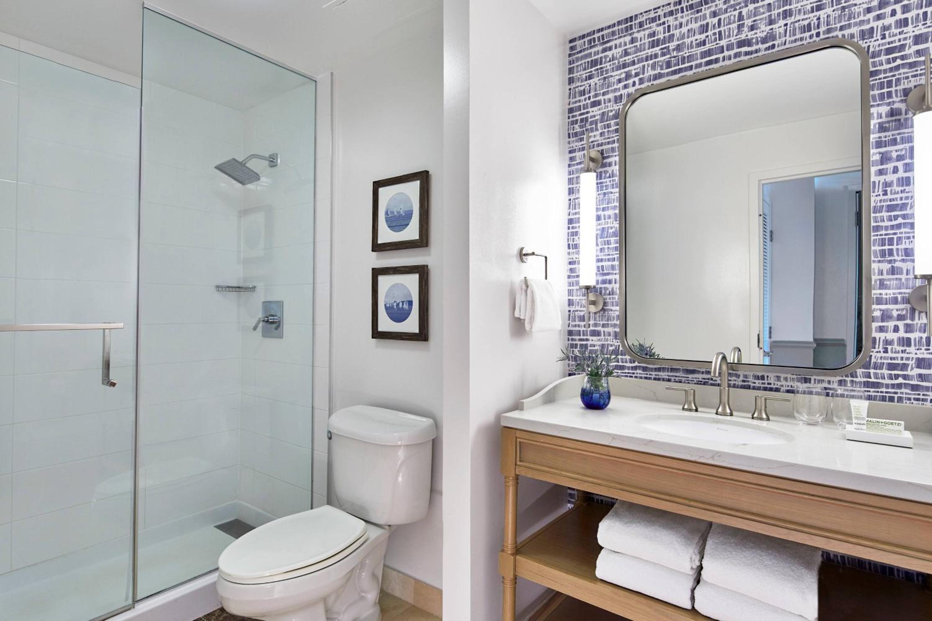 King Room - Hearing Accessible - Photo 7