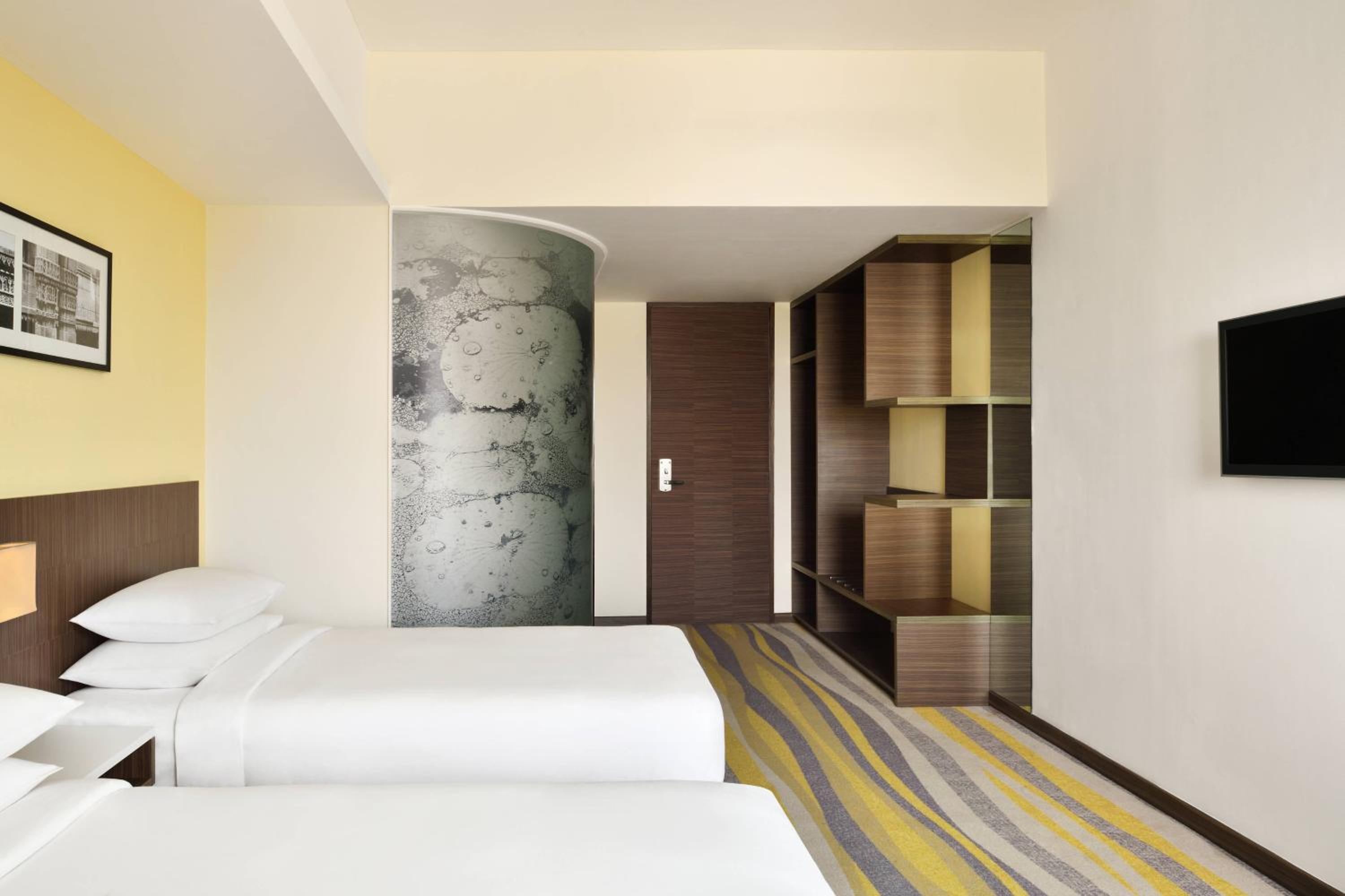 Superior Twin Room with 15% off on F&B photo 3