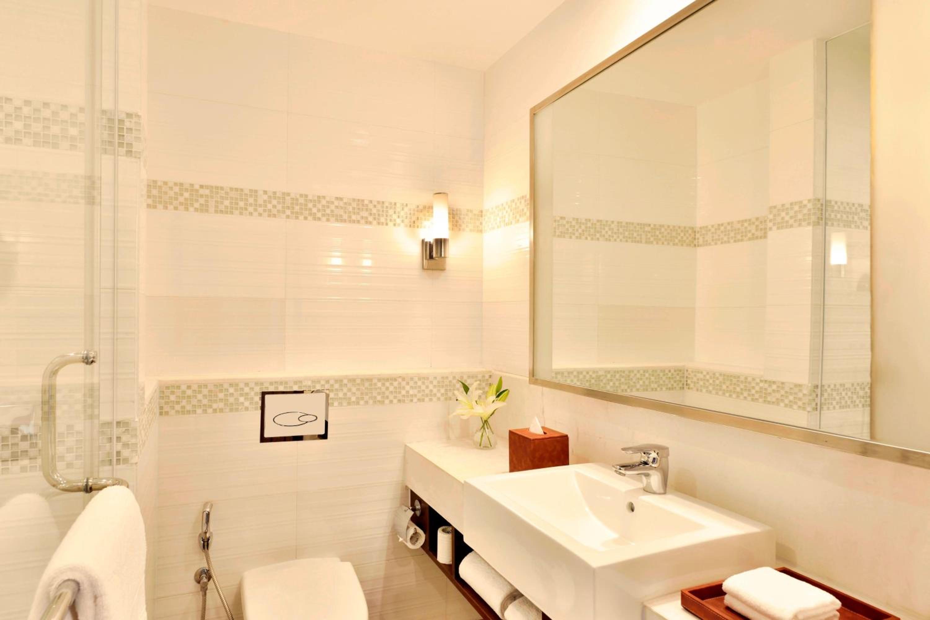 Fairfield Twin Room with 15% discount on Food and Soft beverages. photo 3