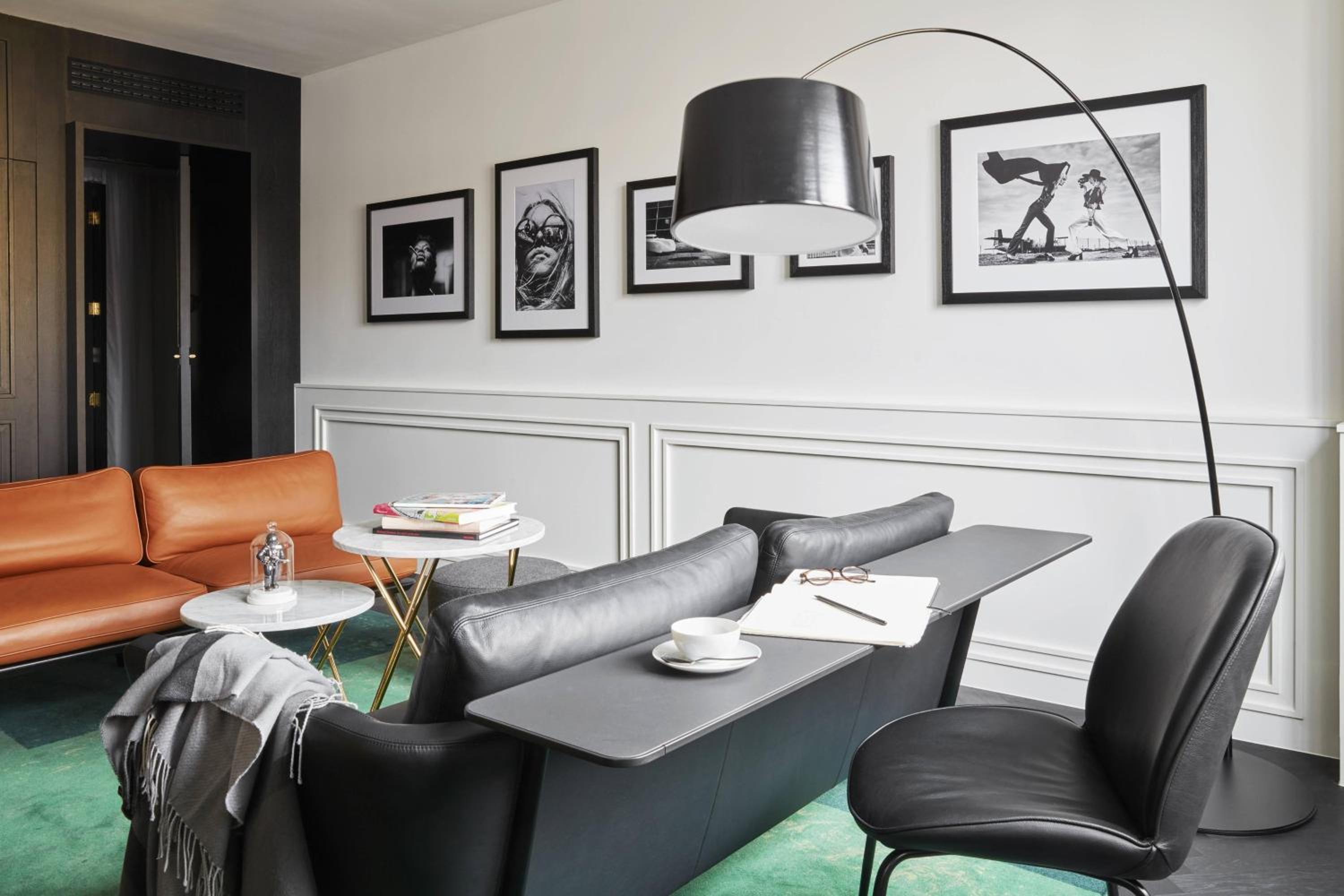 Executive Suite, Suite, 1 King - Photo 2