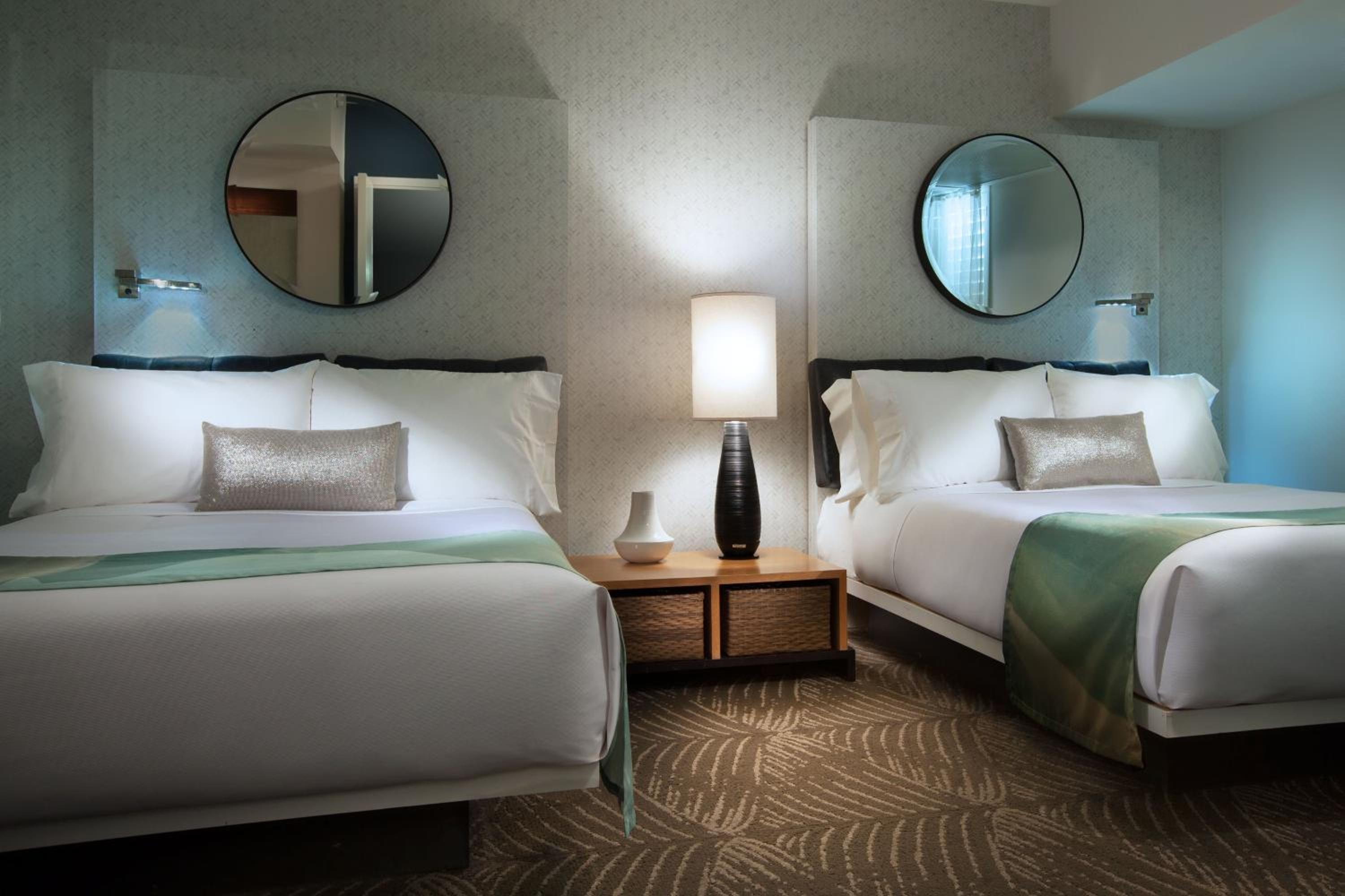 Spectacular One-Bedroom Suite with Two Double Beds