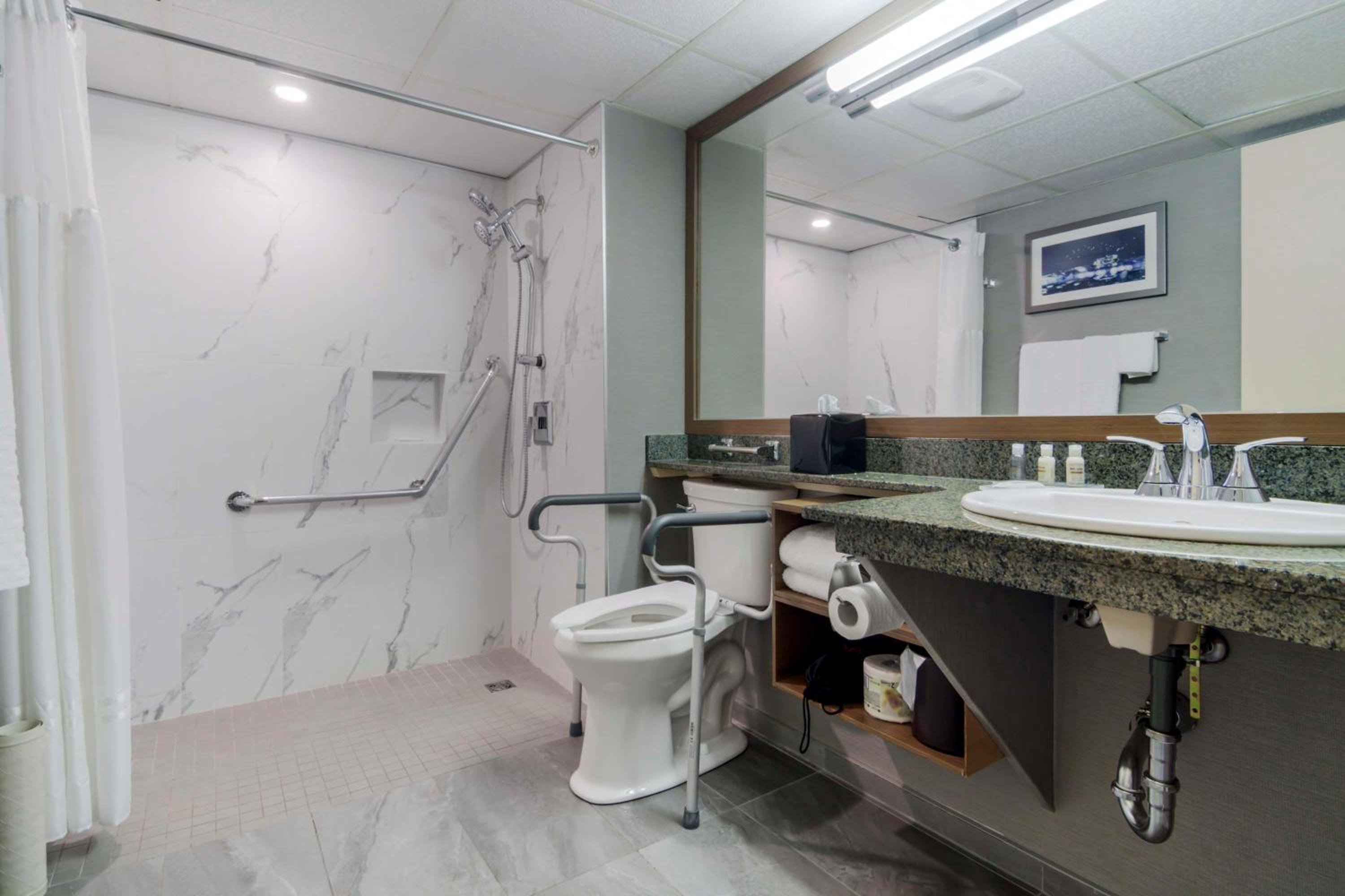 Double Suite with Two Double Beds, Roll-In Shower and Sofa Bed - Disability/Non-Smoking