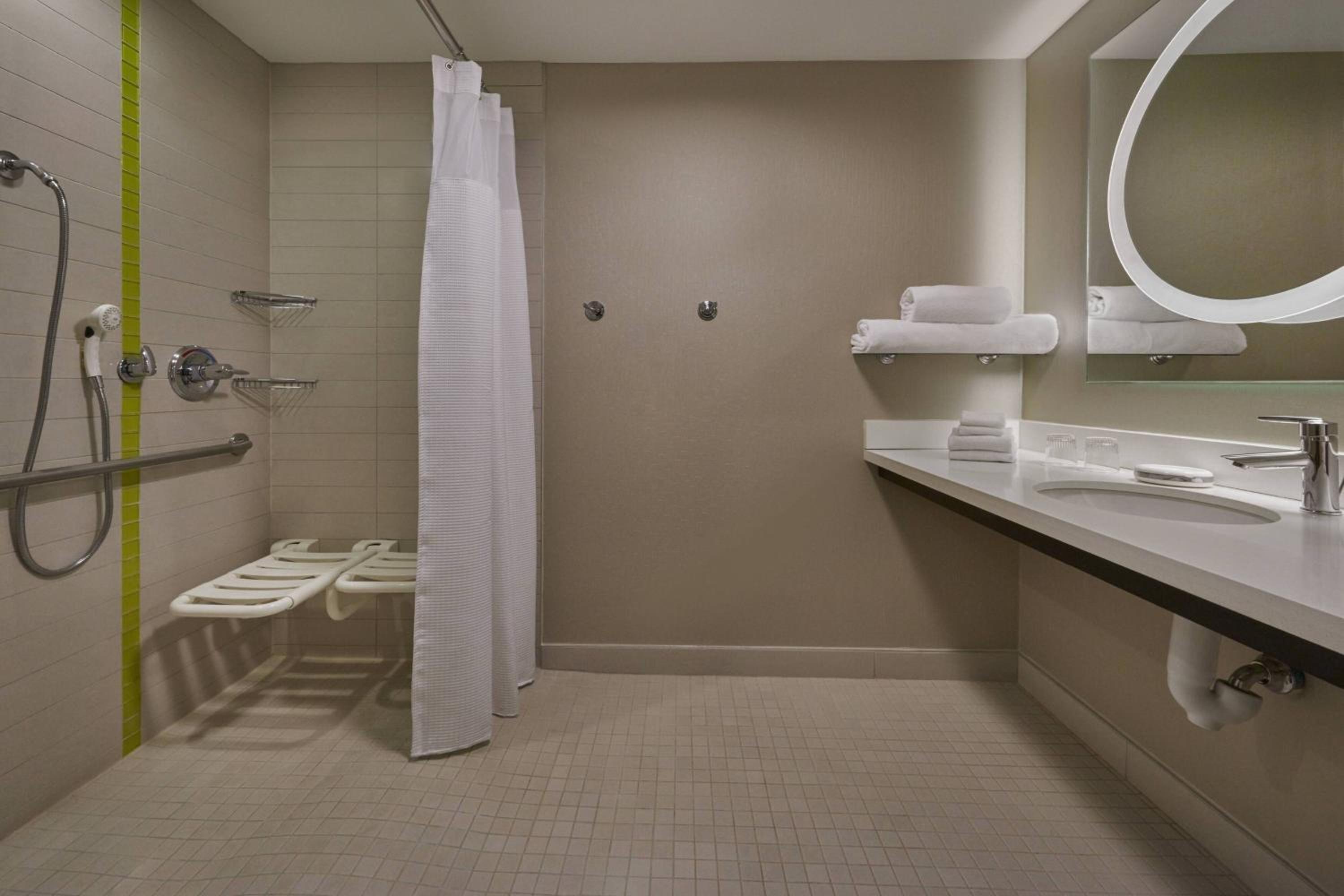King Suite - Photo 7