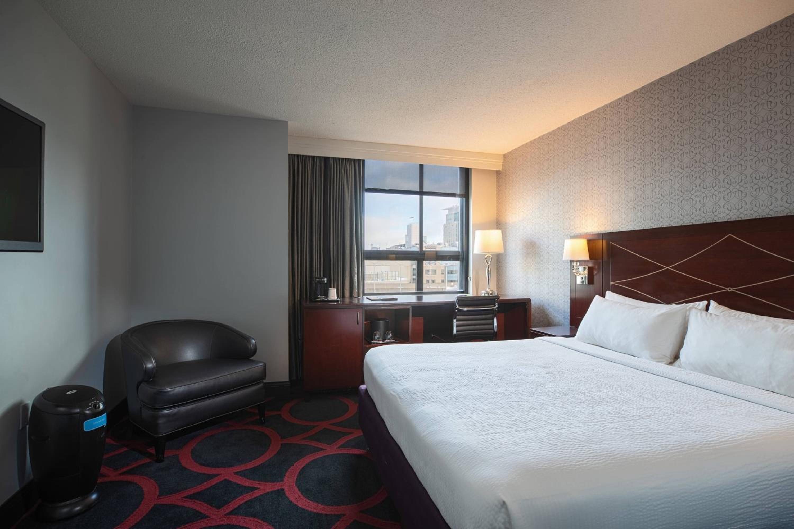 PURE Wellness King Room