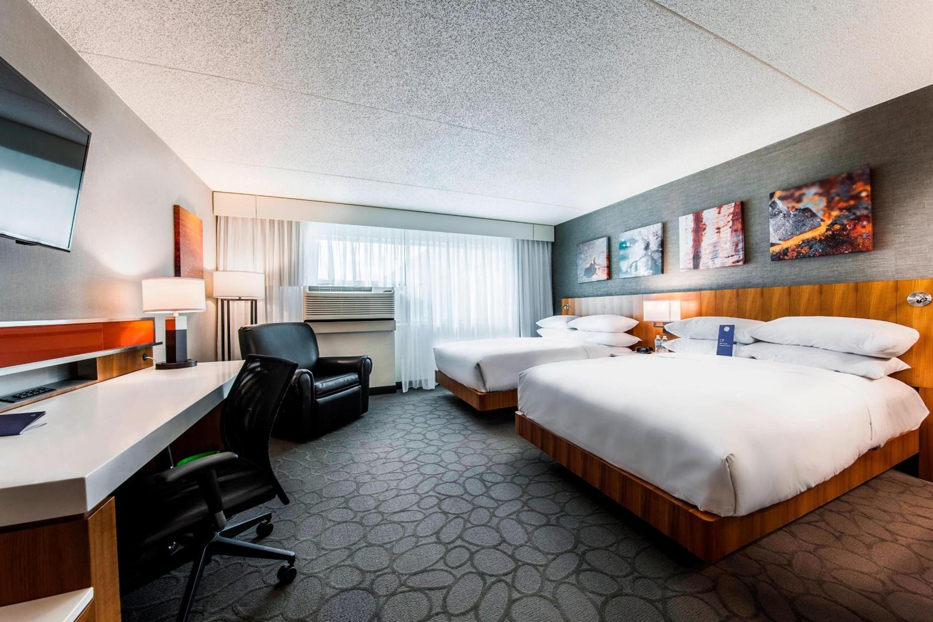 Double Room with Two Double Beds - Photo 3