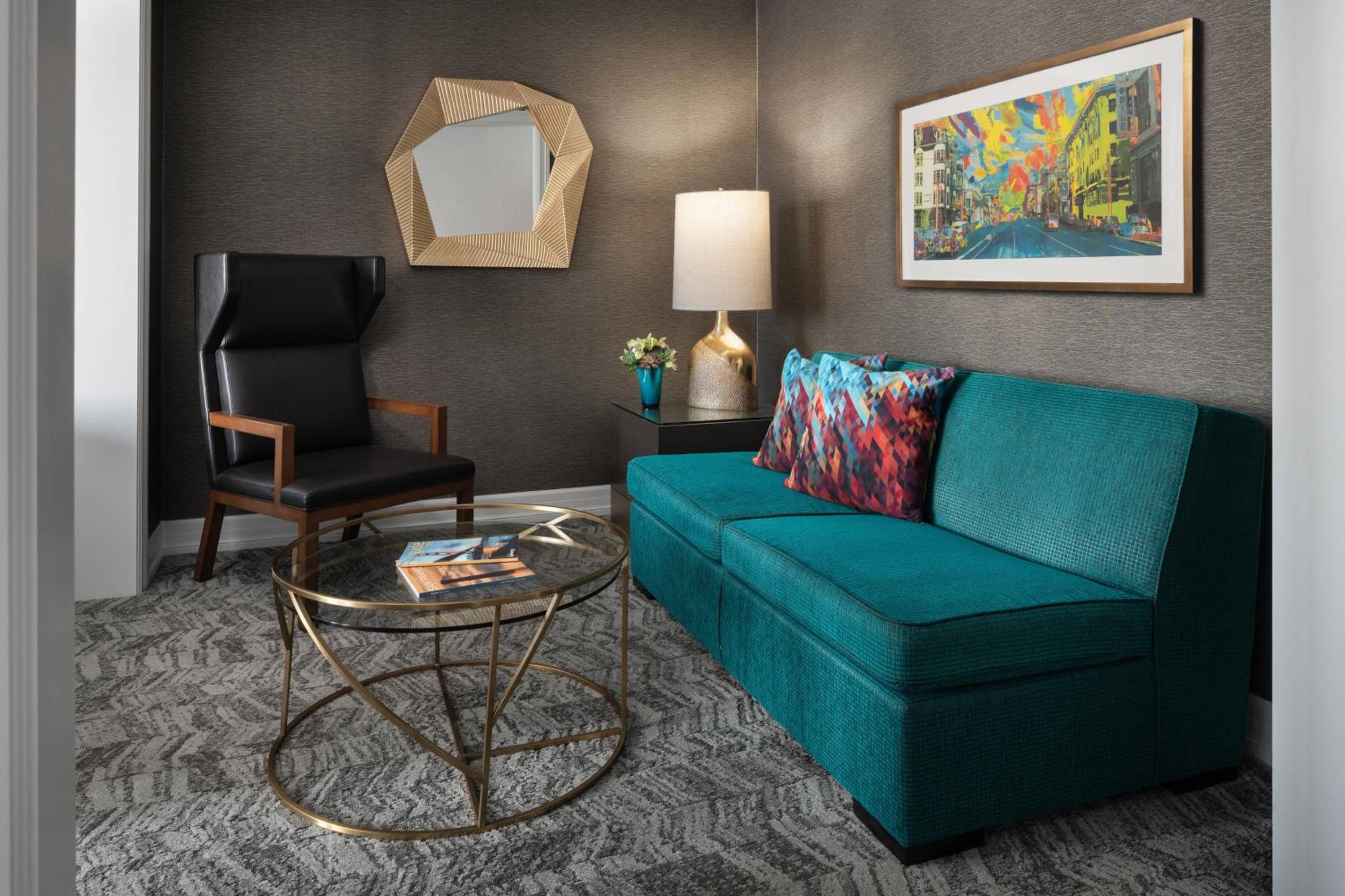 Suite with Two Double Beds and Sofa Bed - Photo 2