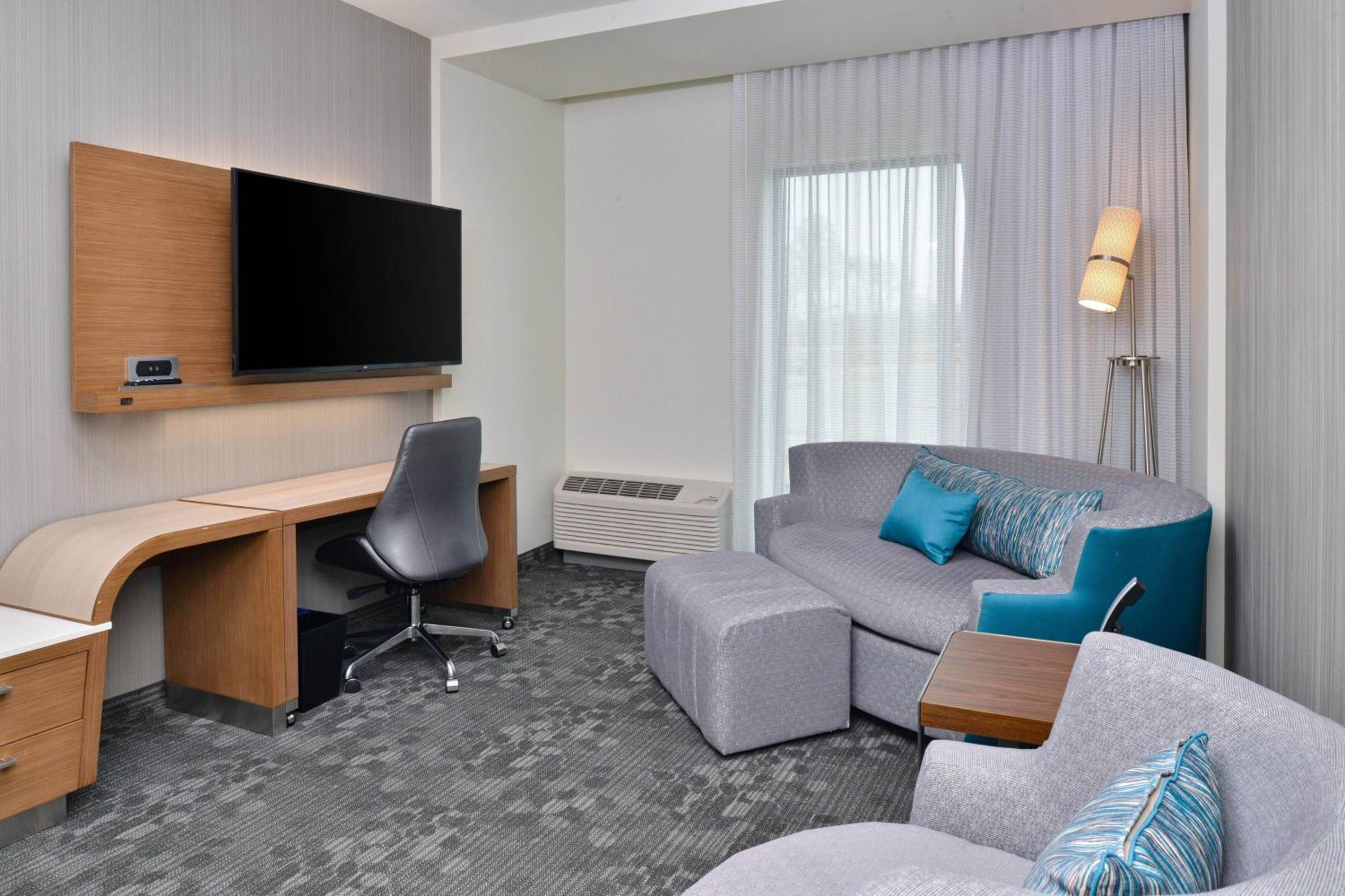 One-Bedroom King Suite with Sofa Bed - Photo 1