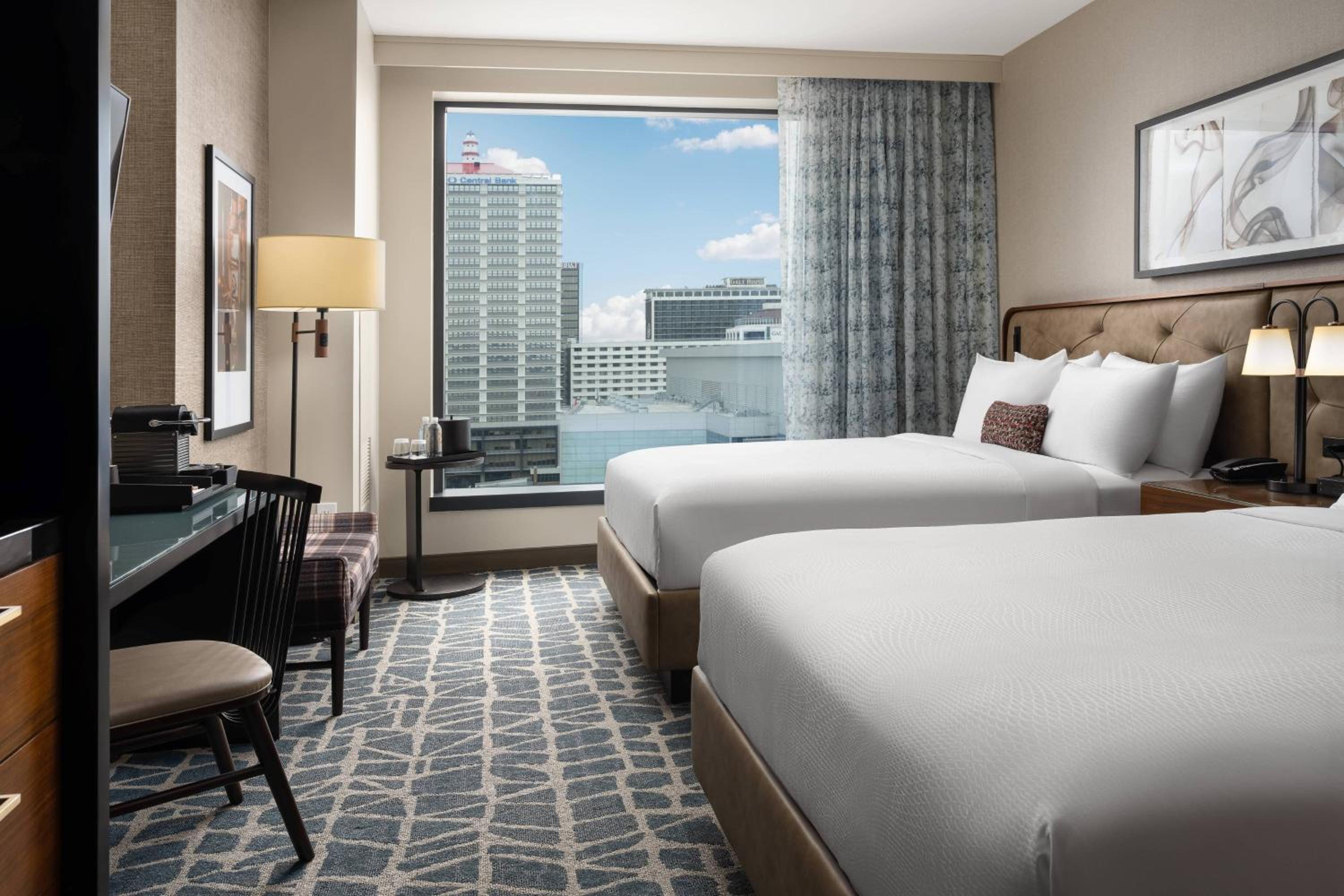 Guest room, 2 Queen, City view - Photo 2