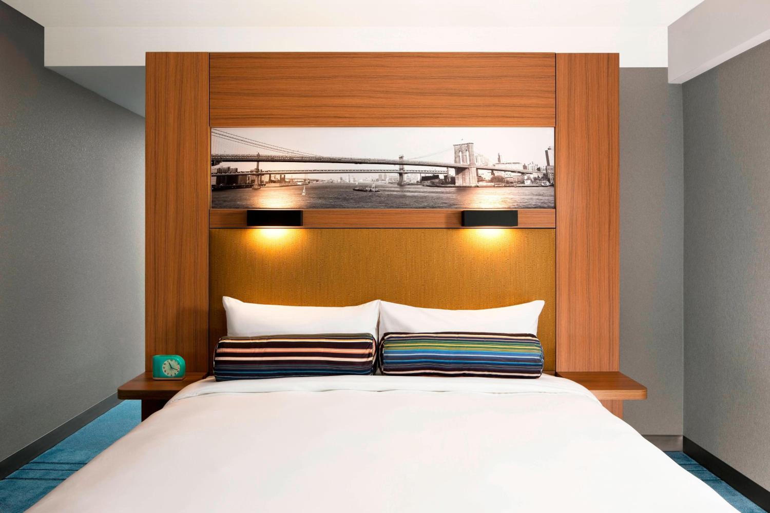 Guest Room, 1 King - Photo 3