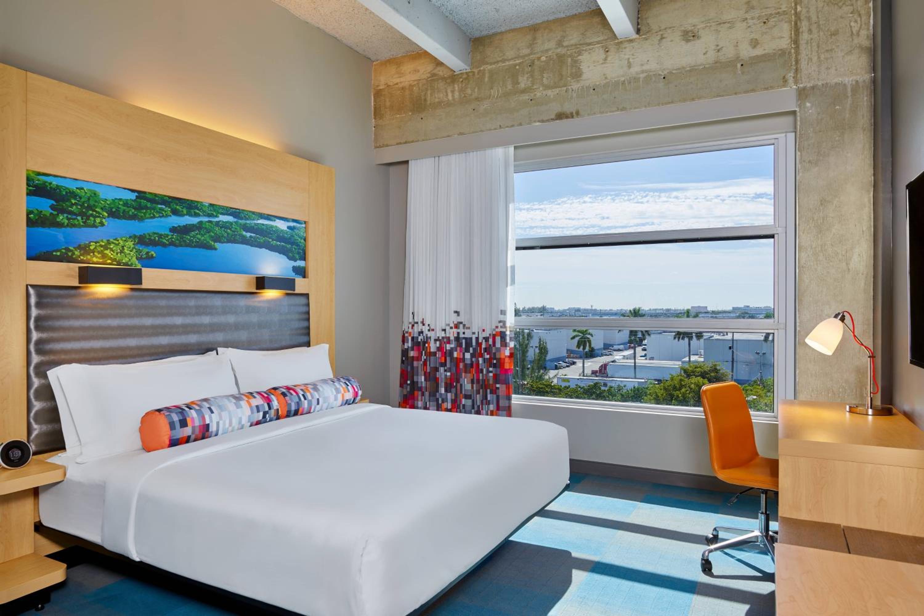 Aloft, Guest room, 1 King