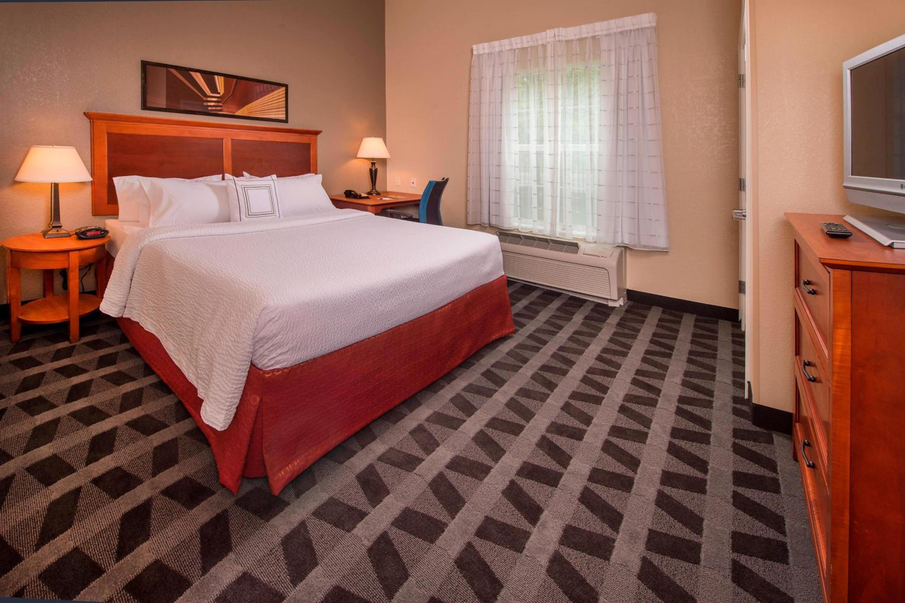 Two-Bedroom Suite photo 2