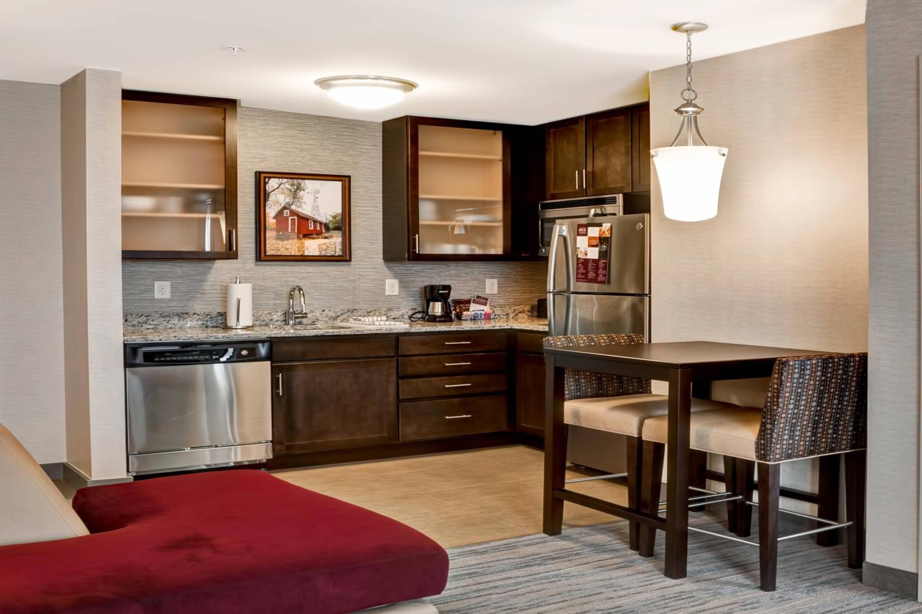 One-Bedroom King Suite photo 2
