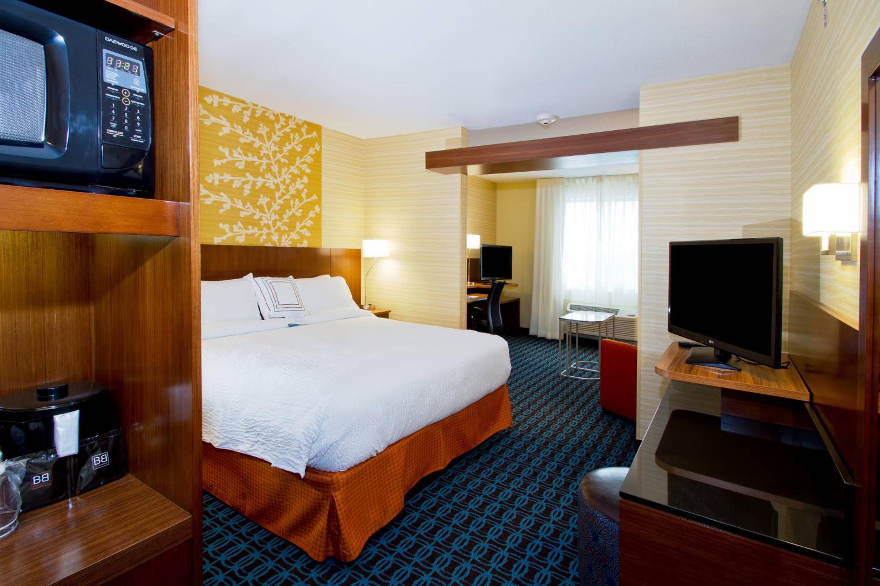King Room with Sofa Bed photo 1
