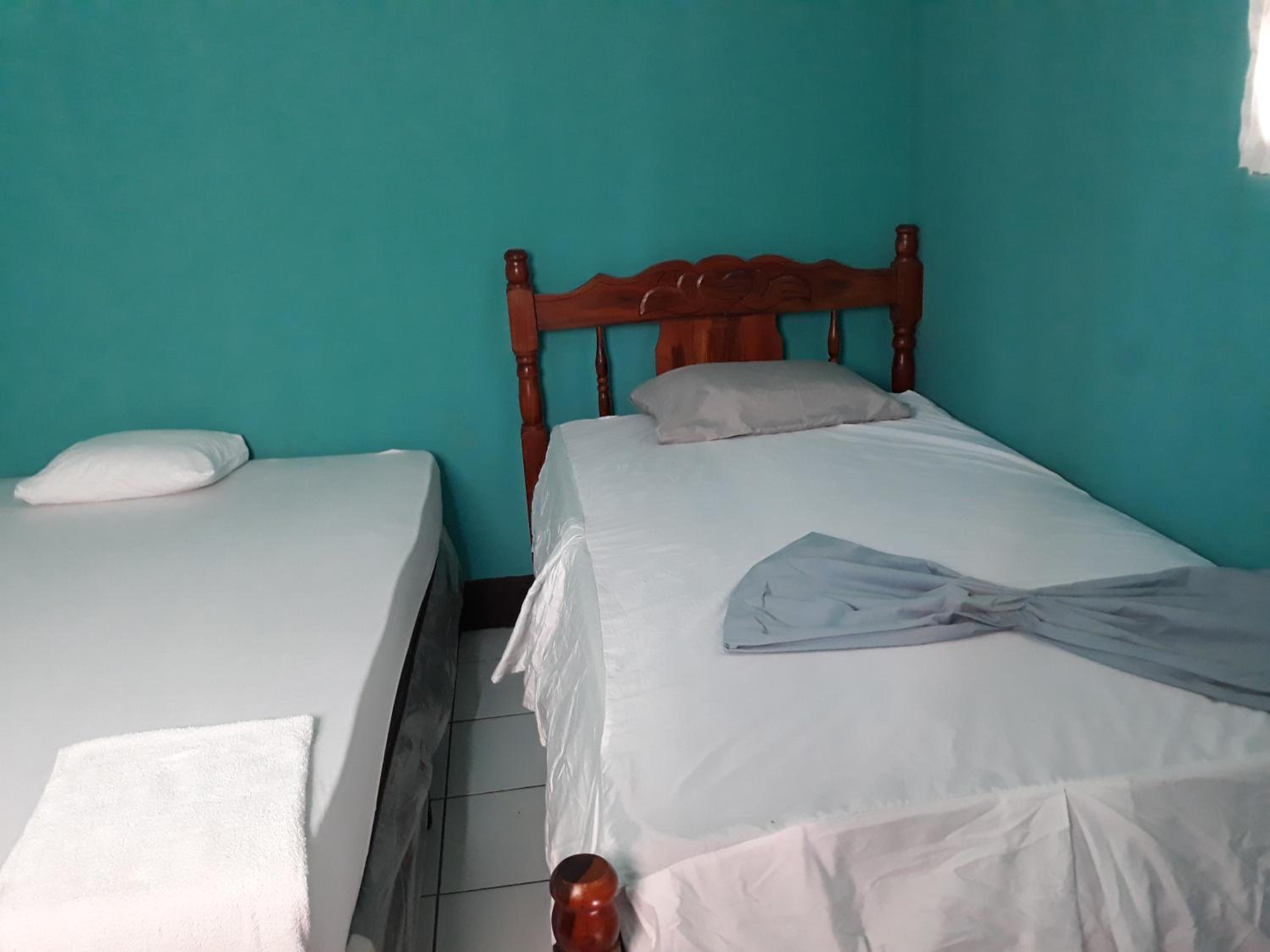 Double Room with Shared Bathroom photo 3
