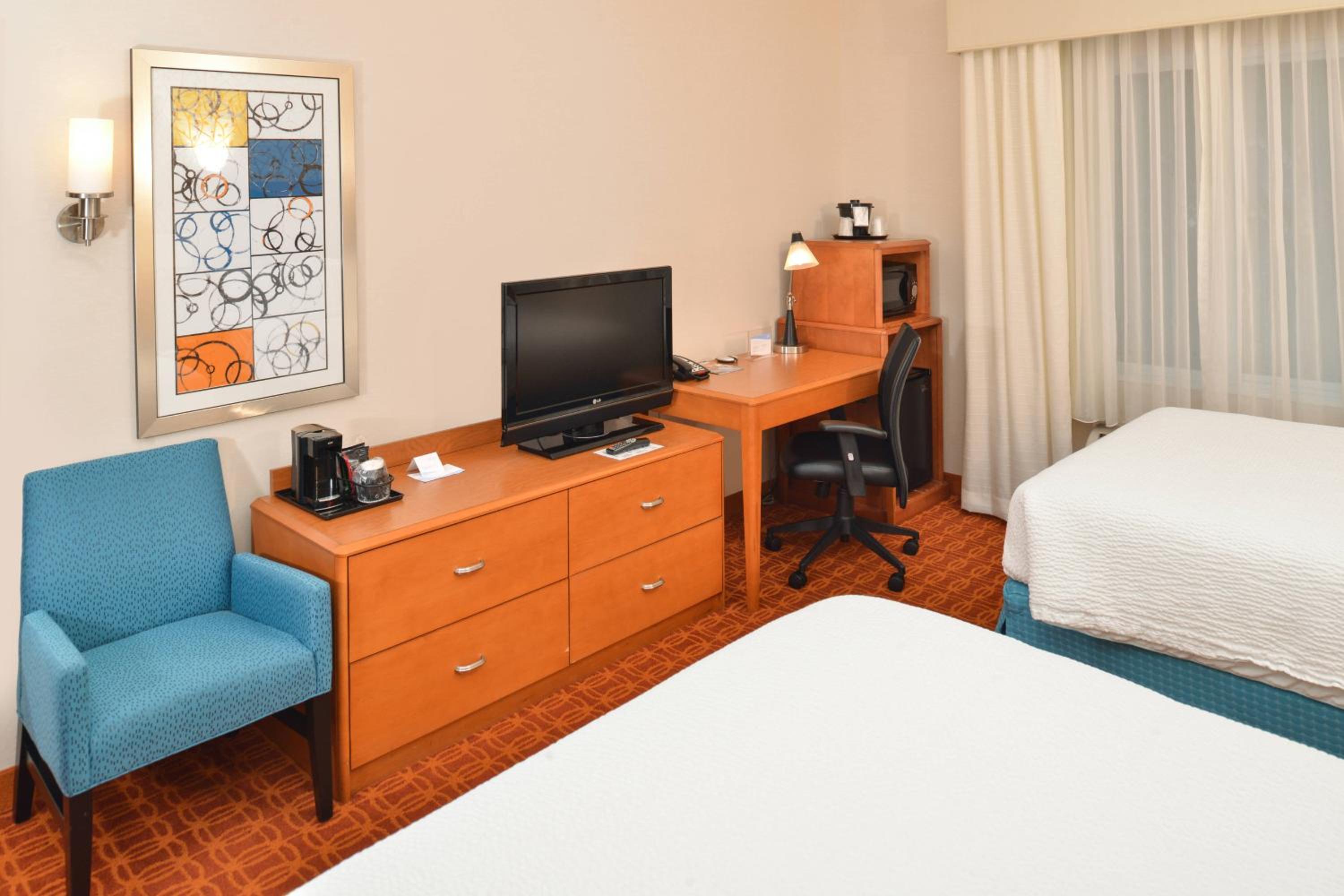 Double Room with Two Double Beds - Photo 4