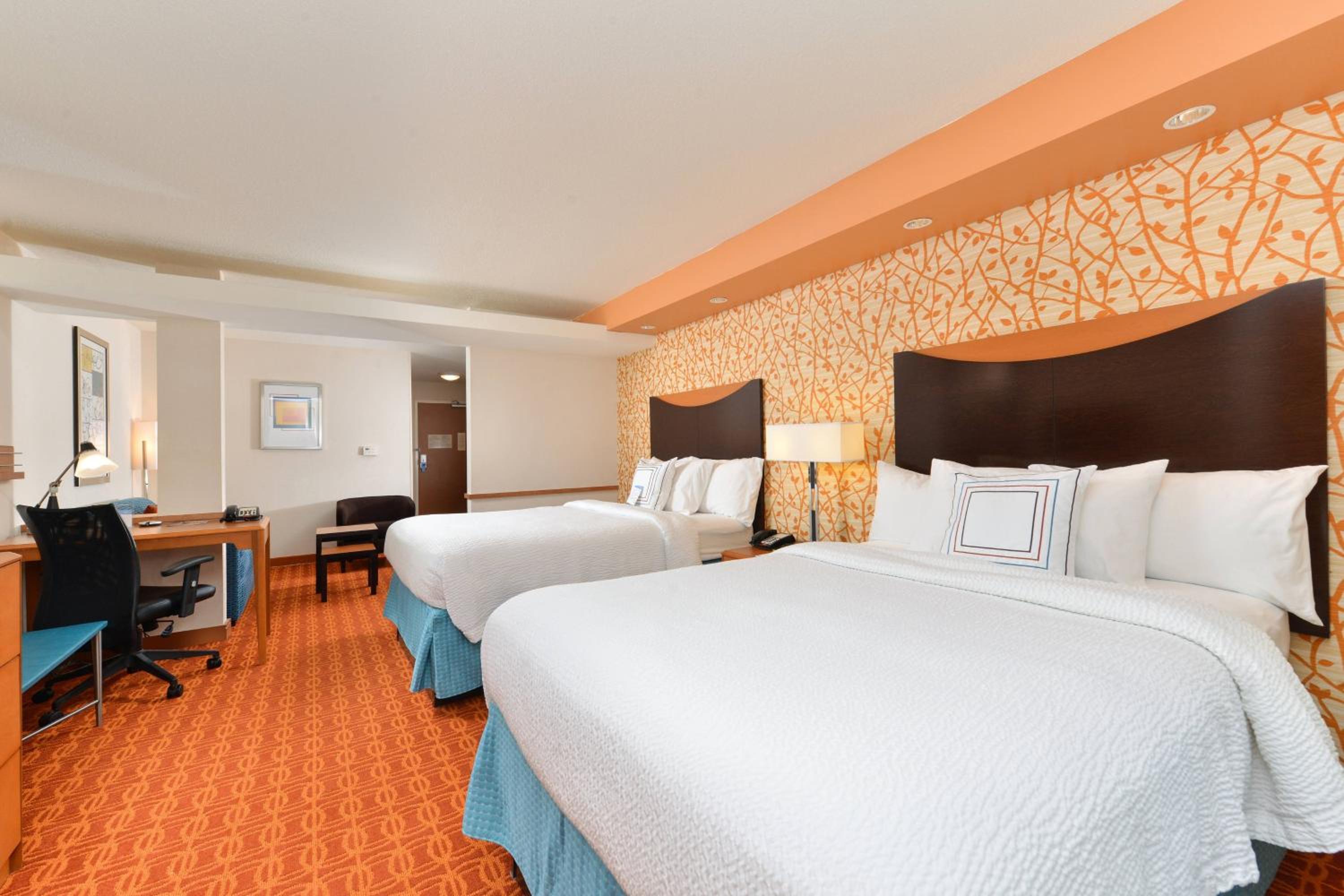 Double Room with Two Double Beds - Photo 3