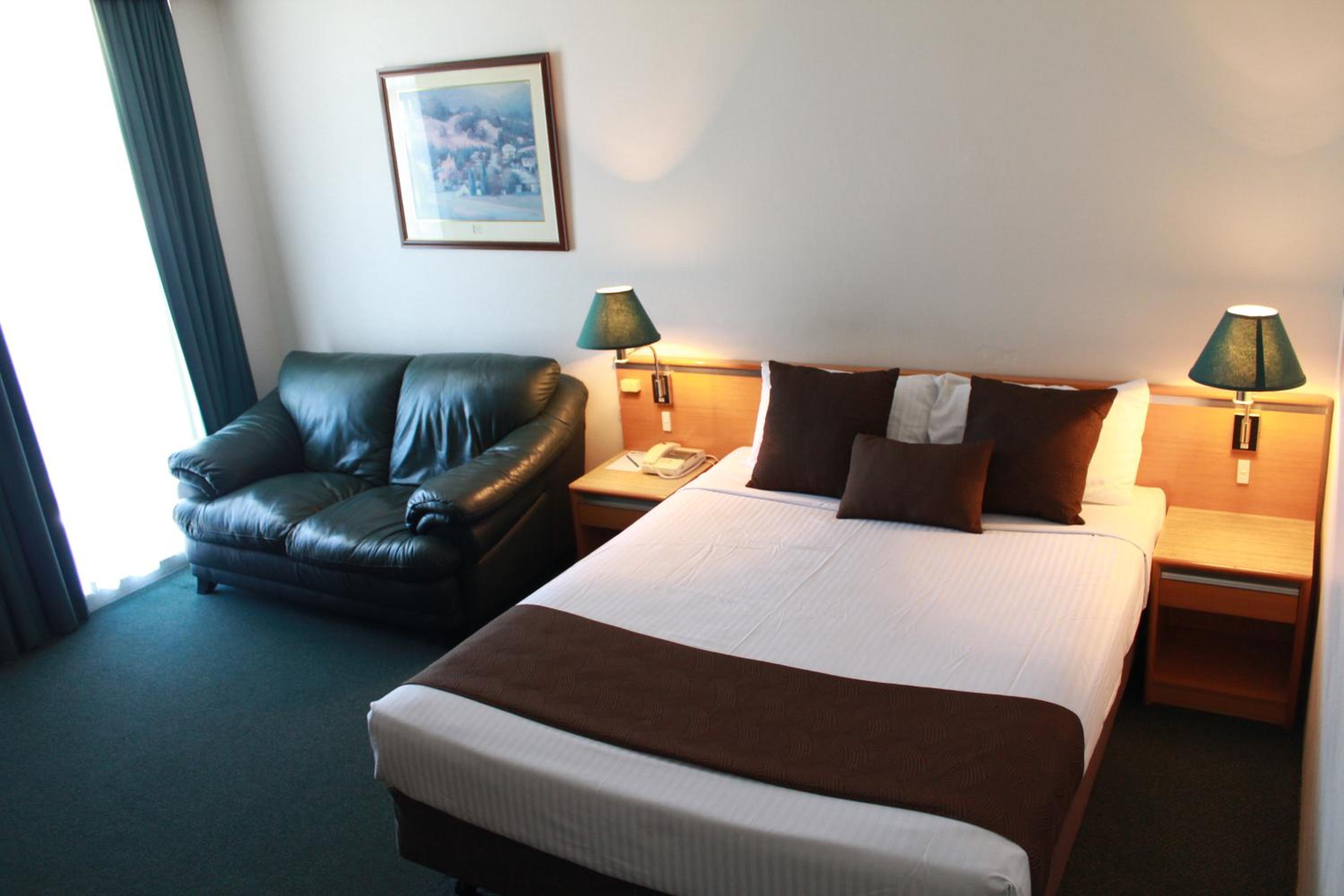 Executive Queen Room - Photo 7