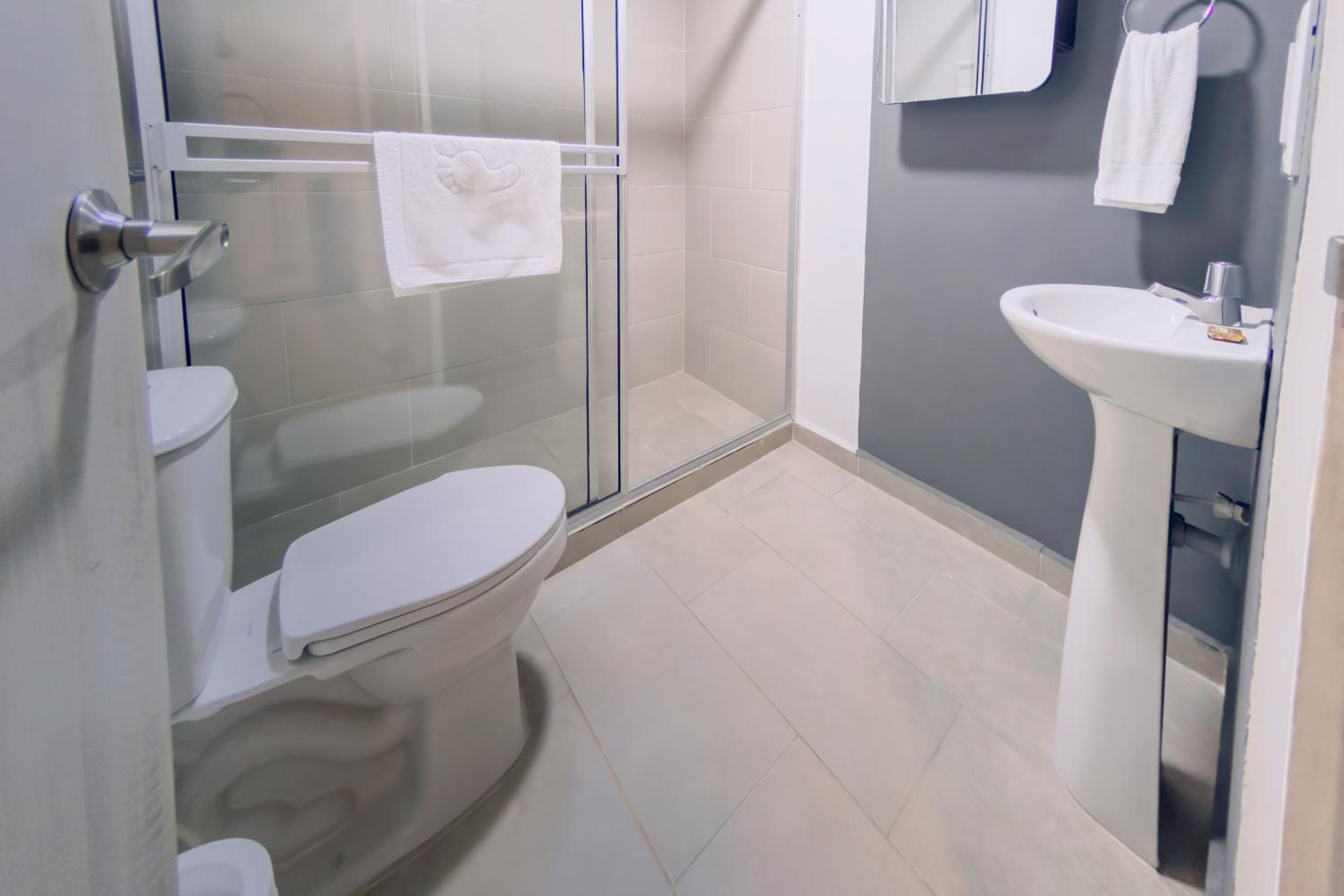 Double Room with Private Bathroom photo 2