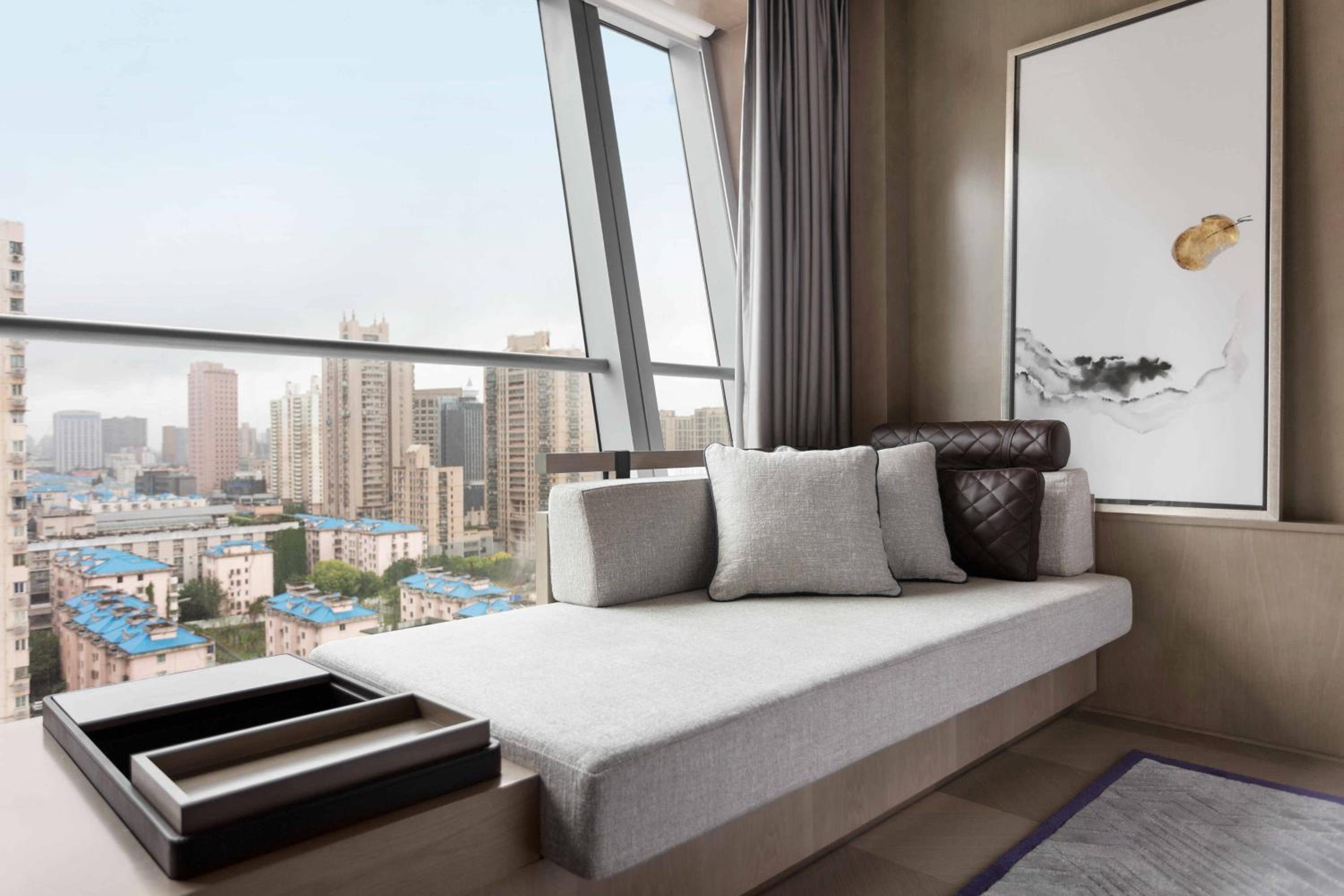 Deluxe Twin Room with City View