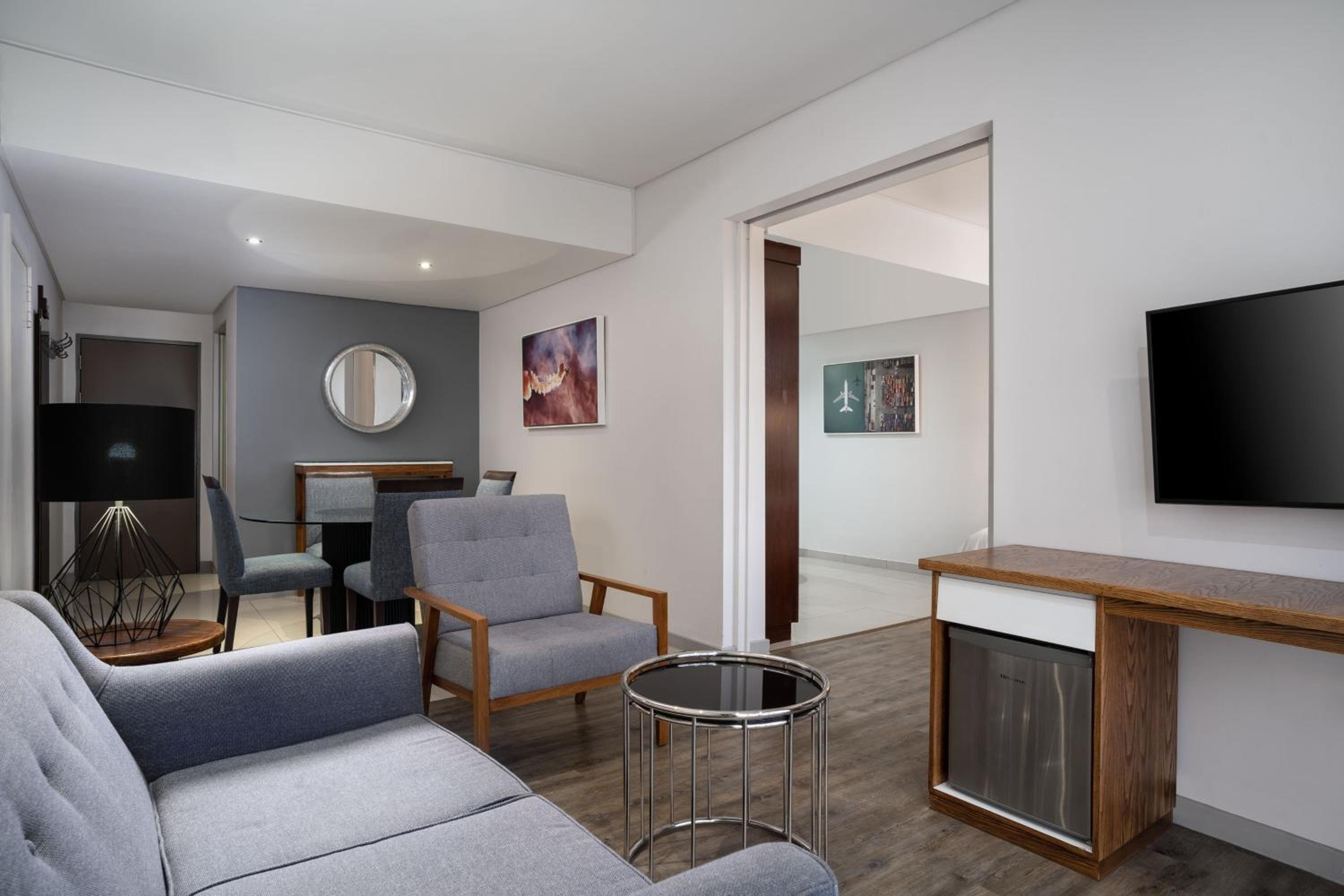 One-Bedroom King Suite - Photo 1