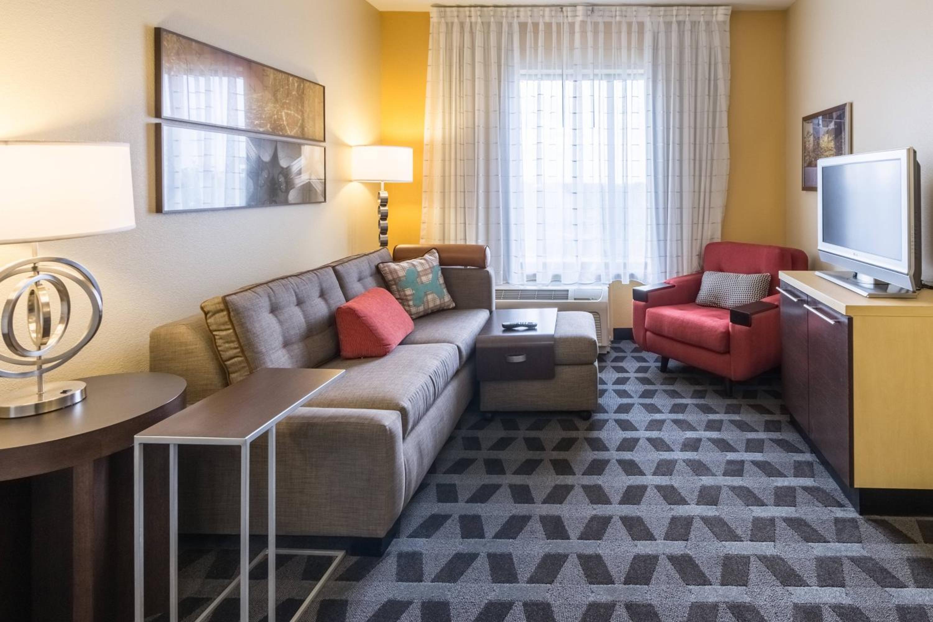 Two-Bedroom Suite photo 1