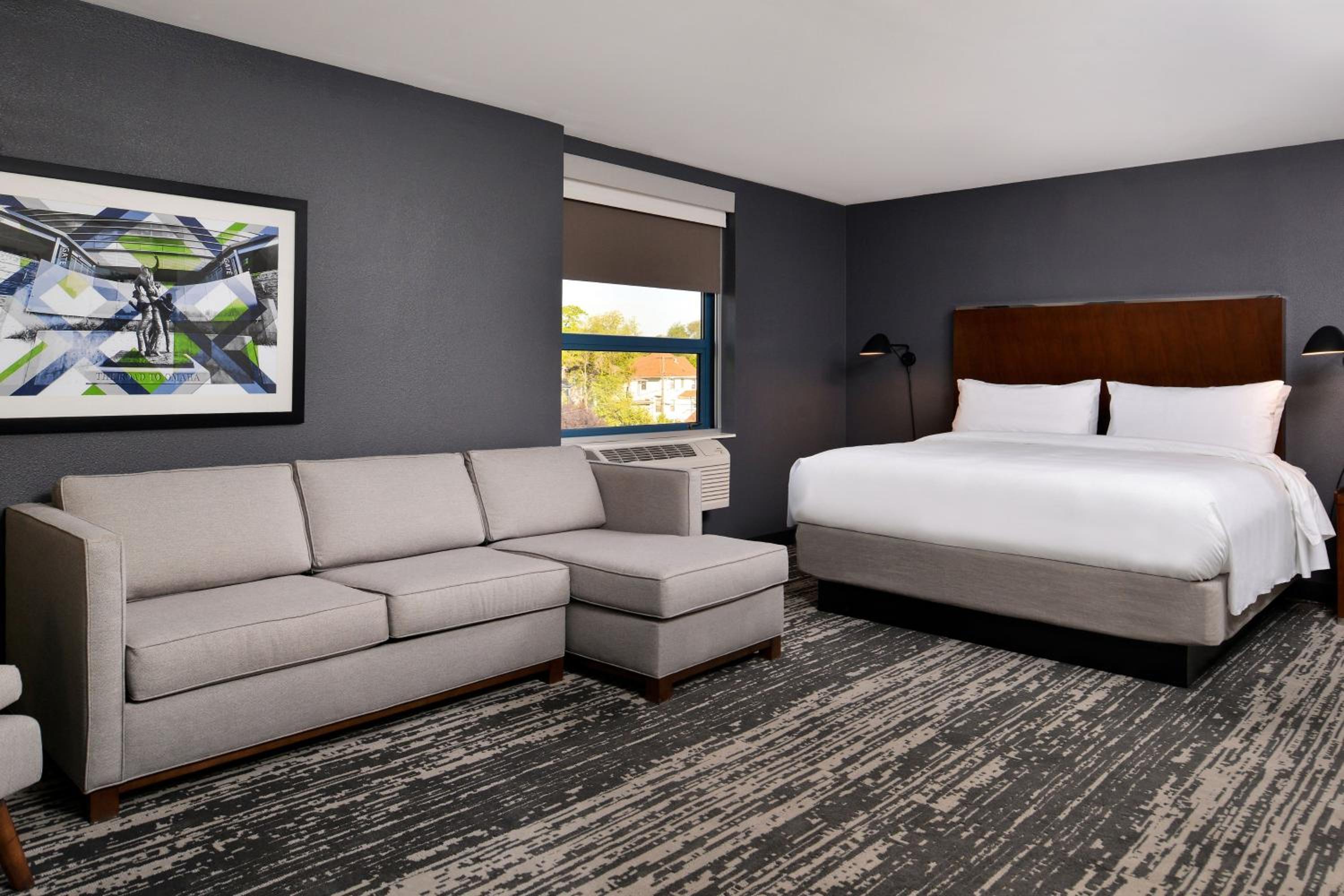 Junior Suite, 1 King, Sofa Bed, Balcony