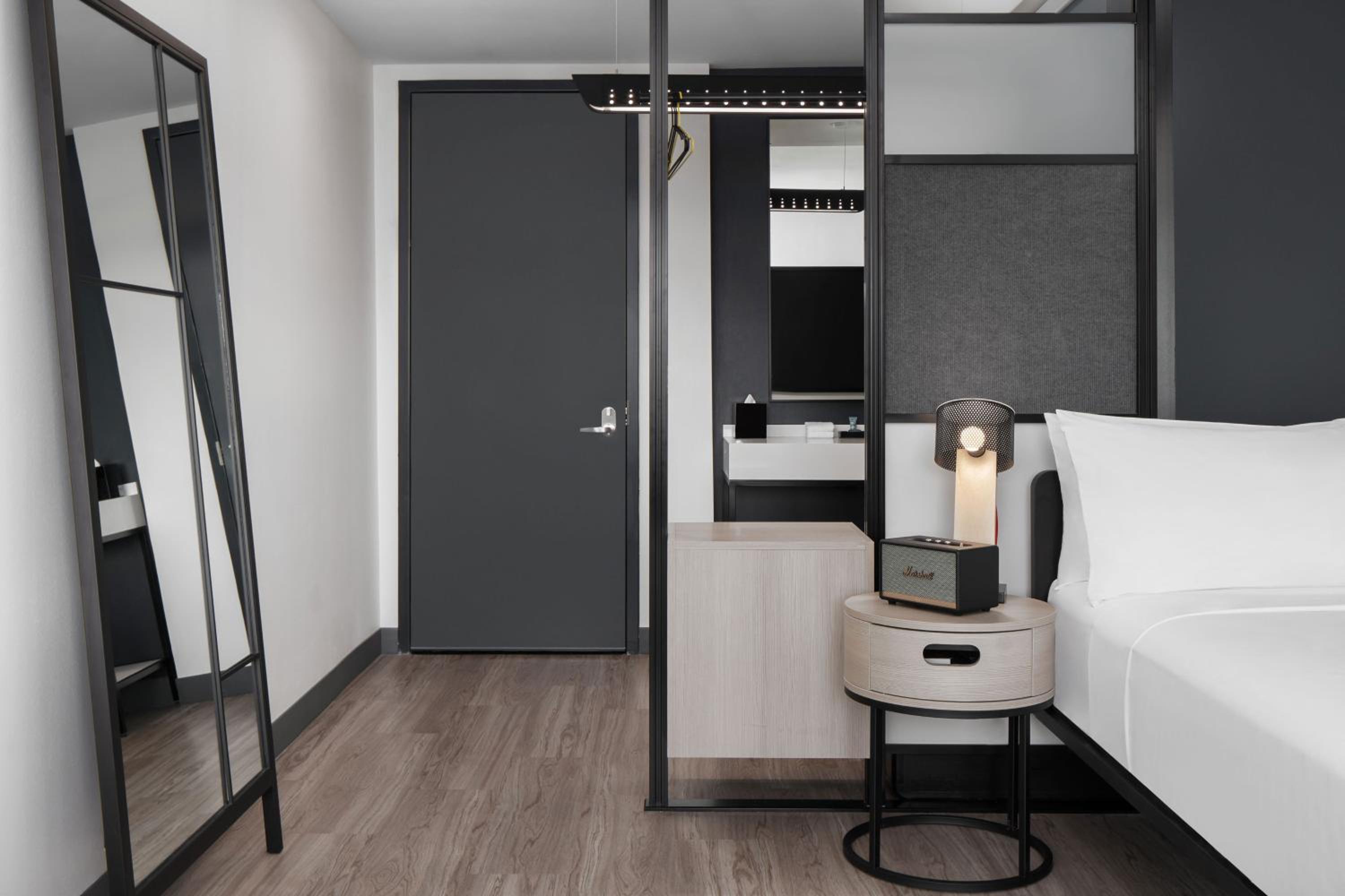 Aloft King, Guest room, 1 King - Photo 7