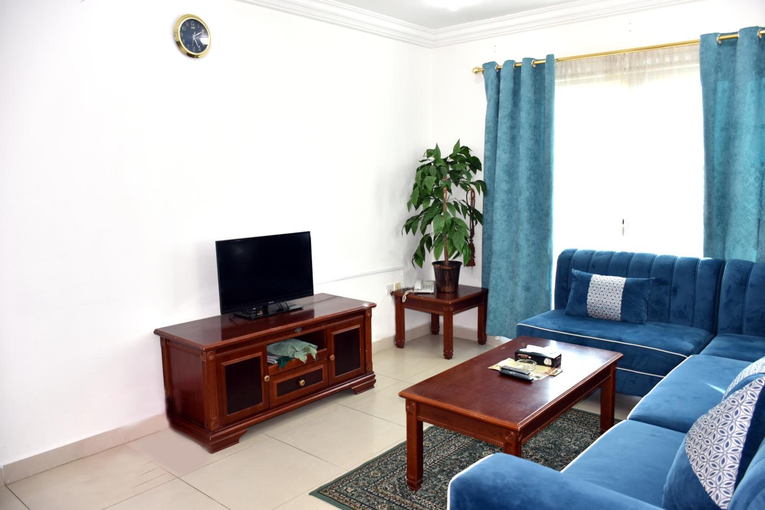 Executive Apartment - Photo 5