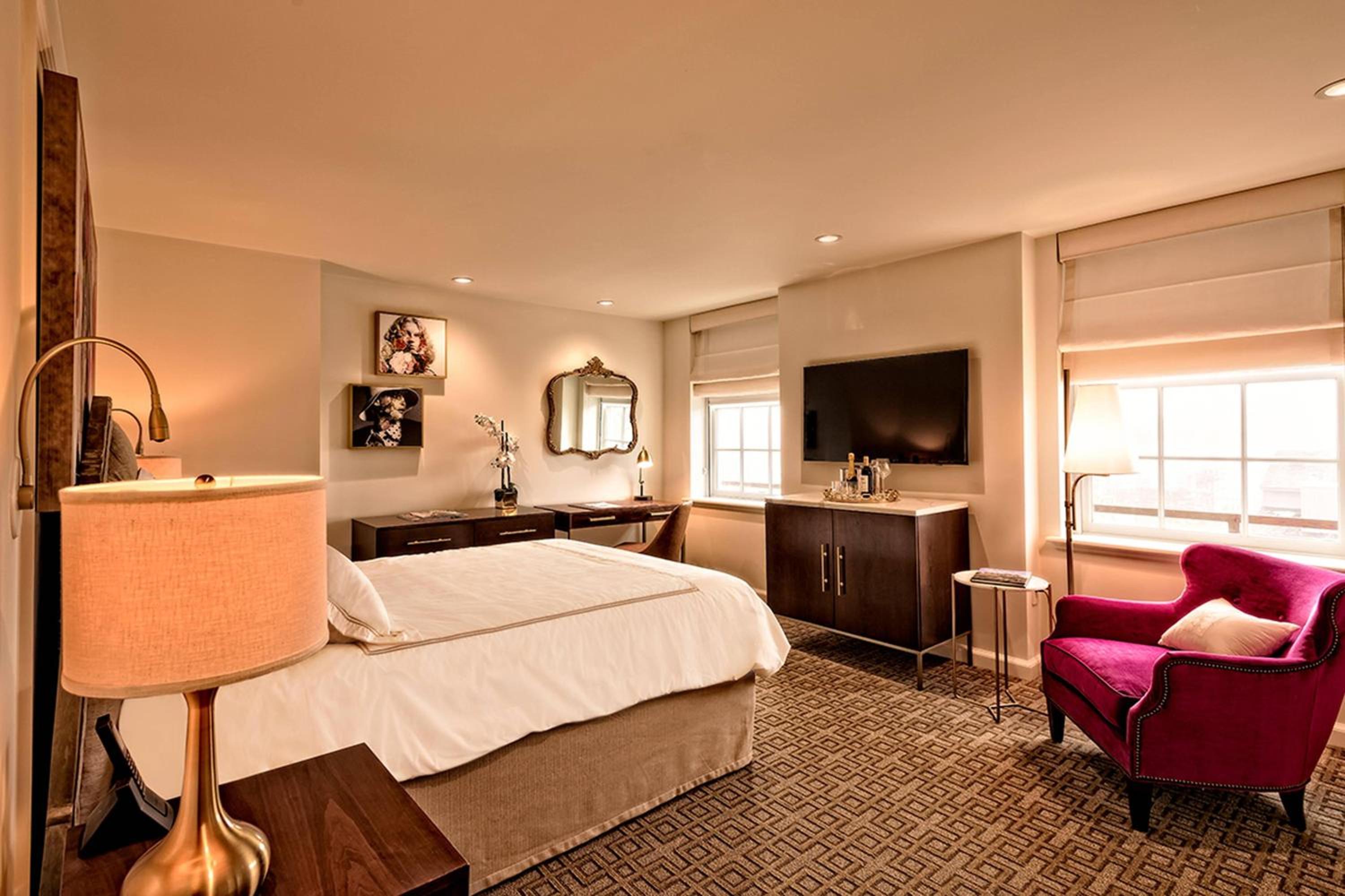 King Guest Room photo 2