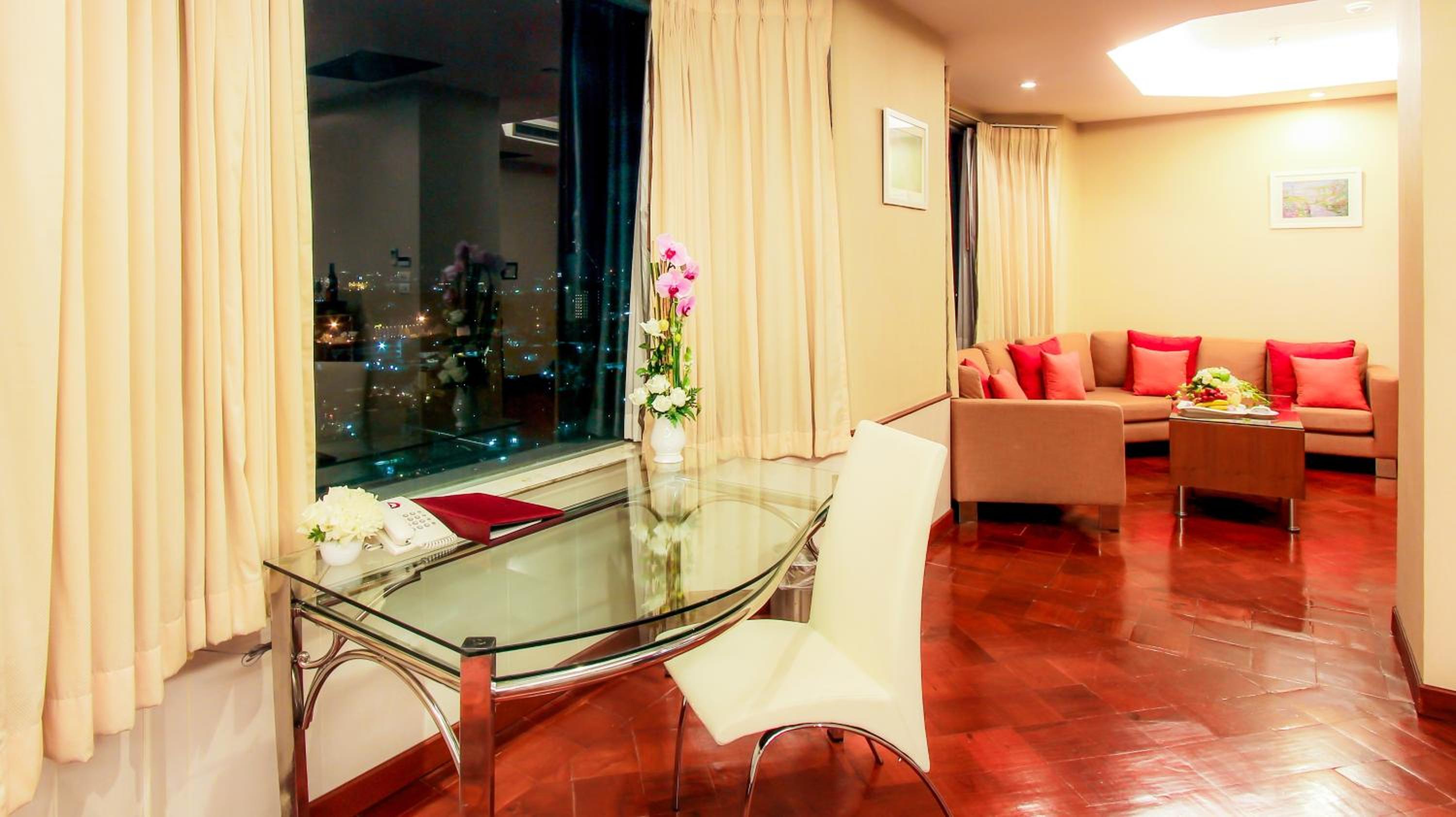 Junior Suite (Free Airport Pick-up) - Photo 11