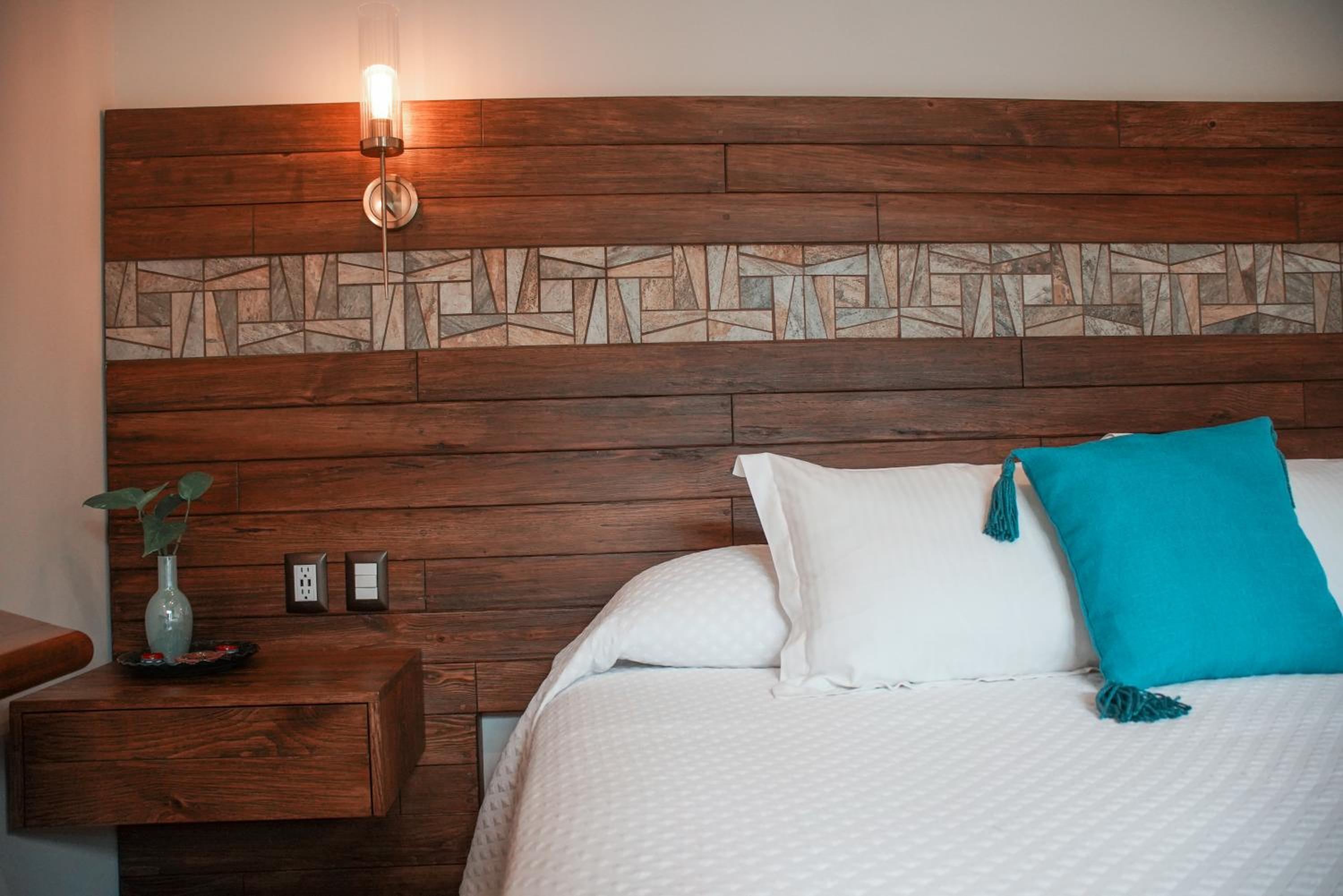 Standard King Room photo 1