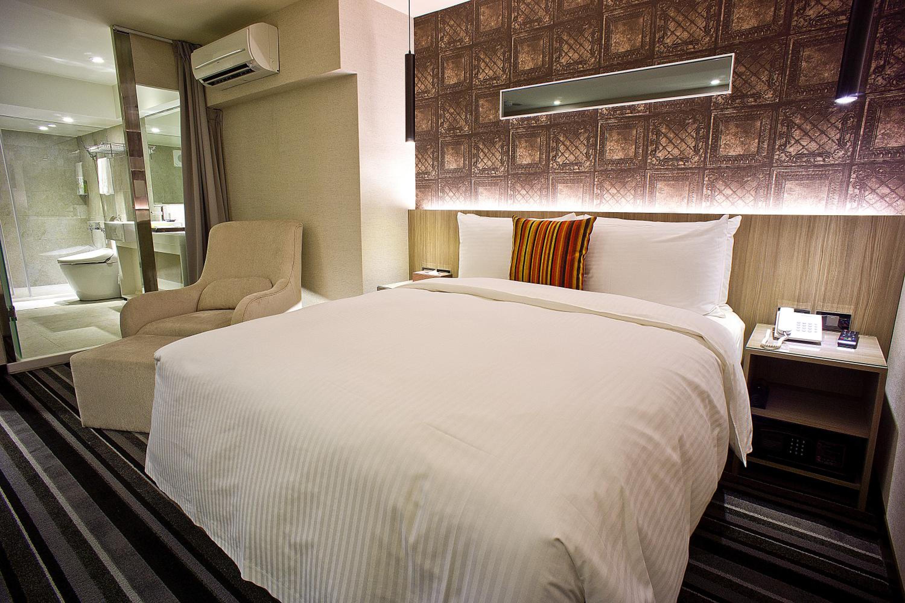 Deluxe Double Room-Non-Smoking photo 1