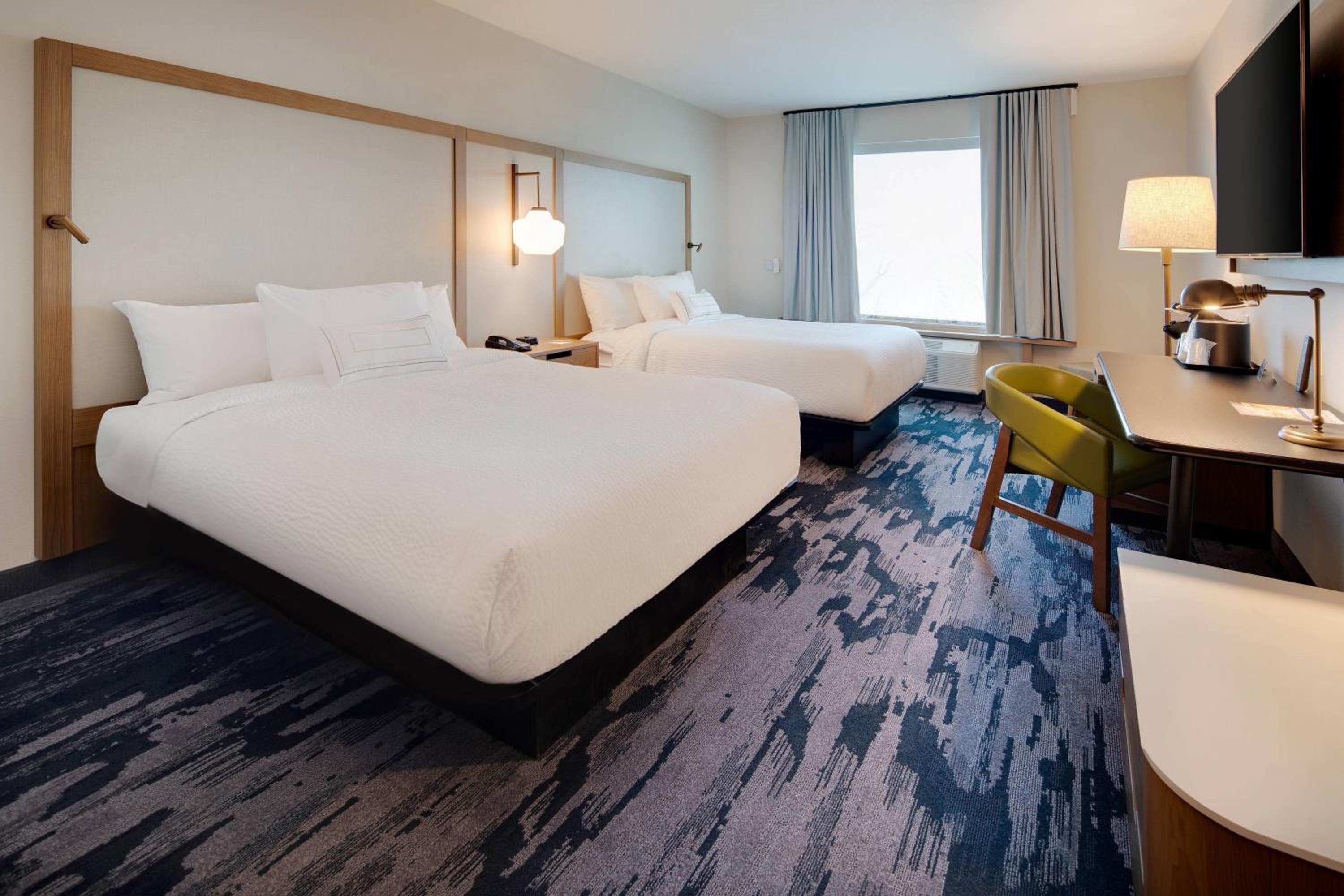 Double Queen Room - Photo 1
