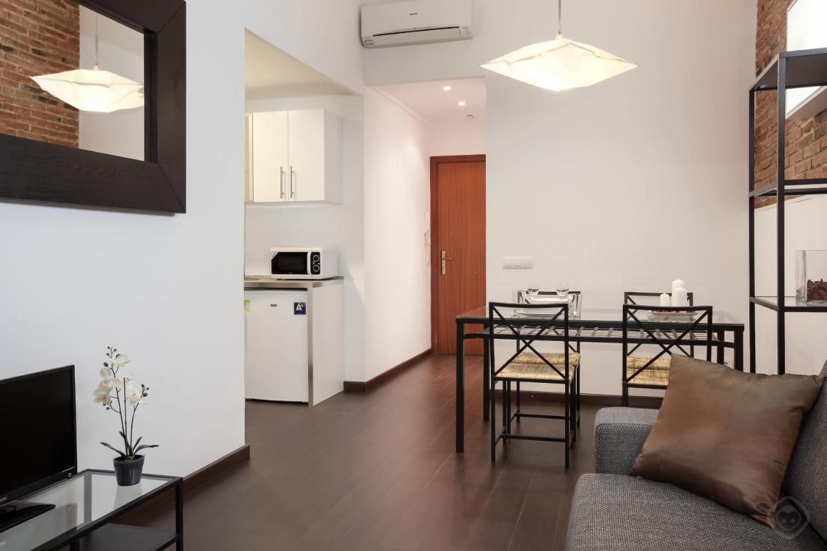 One-Bedroom Apartment I photo 3