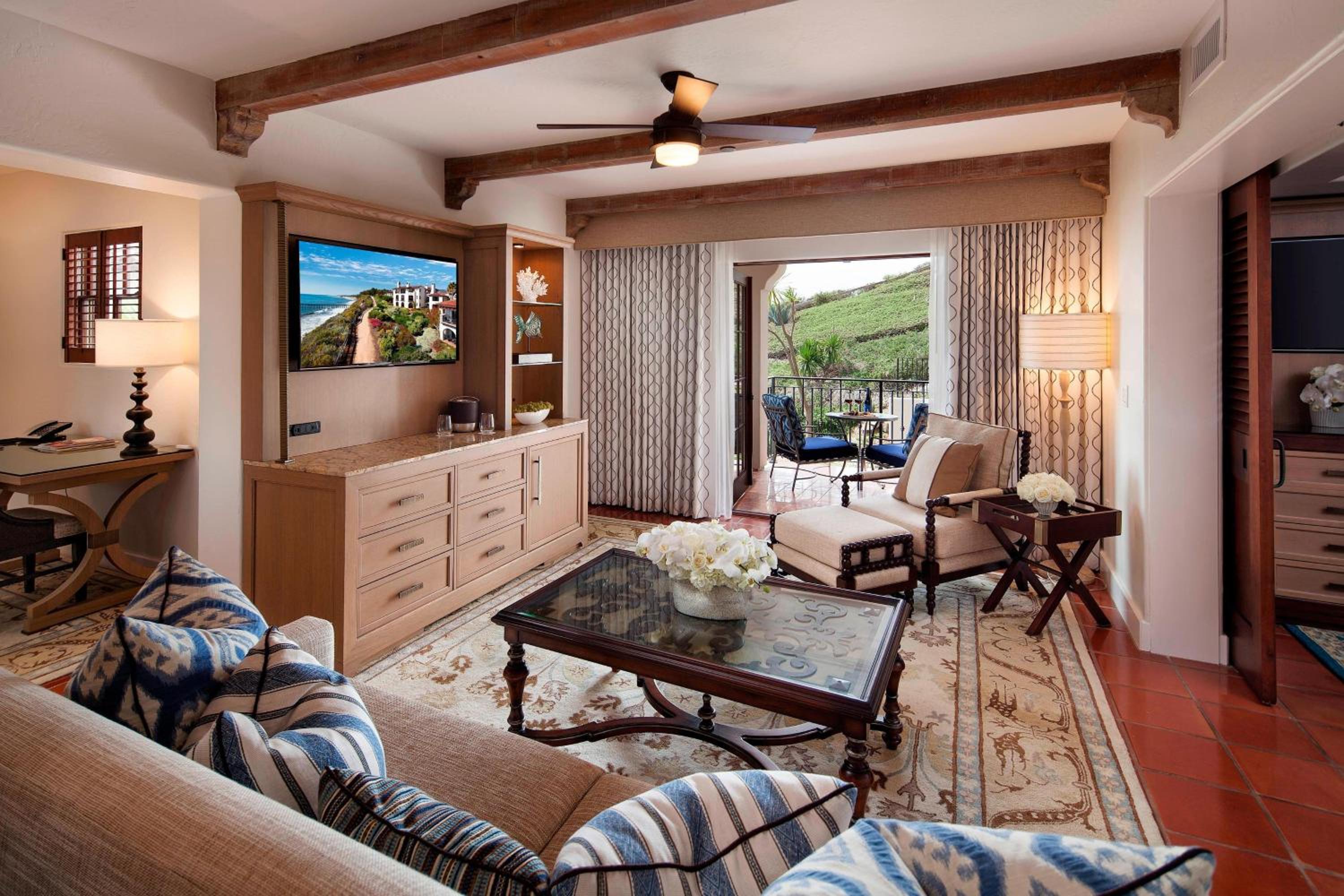One-Bedroom King Suite with Sofa Bed and Terrace
