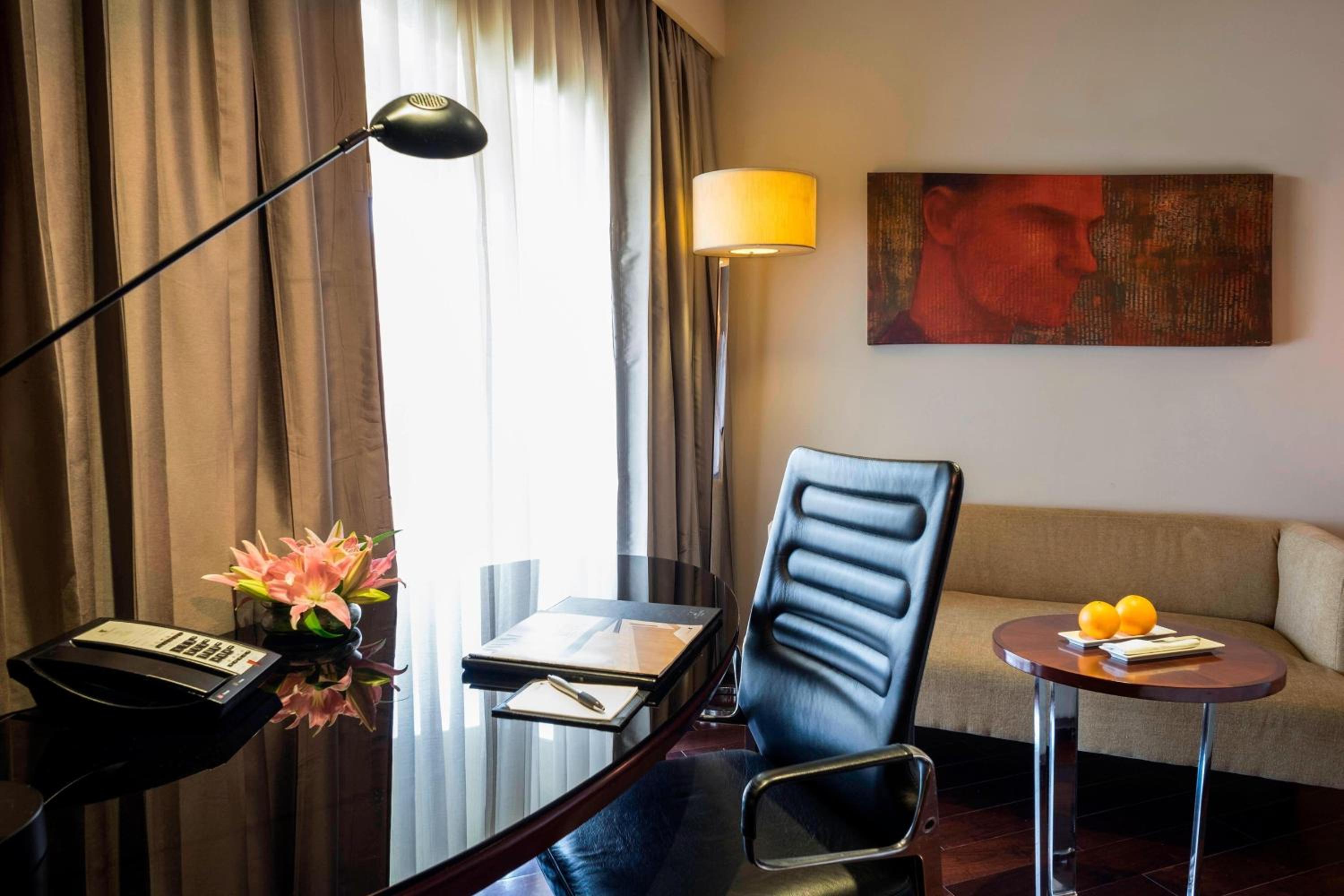 Guest room, 1 King, Ocean view - Photo 7