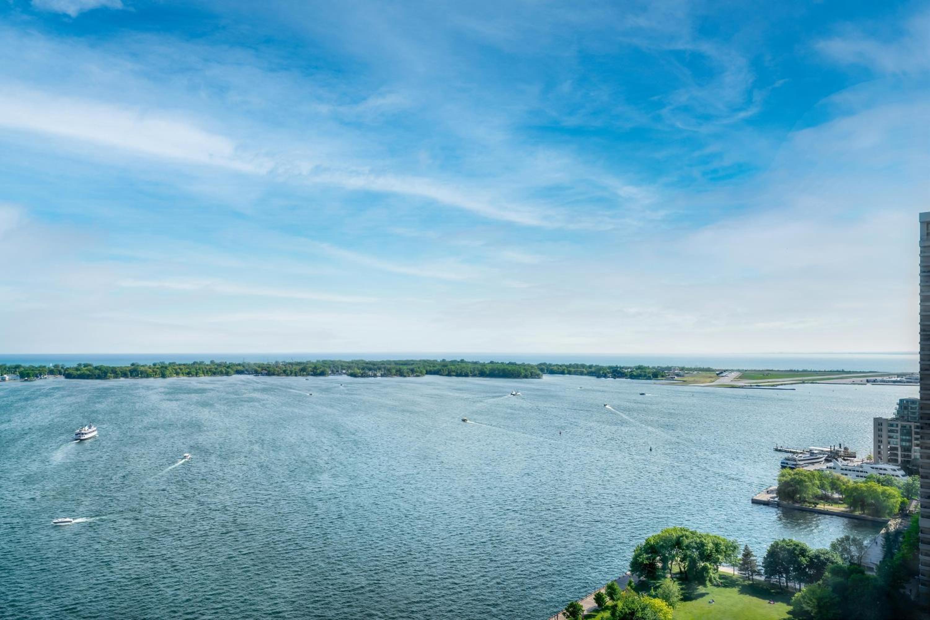 Guest Room, 2 Double, Lake View